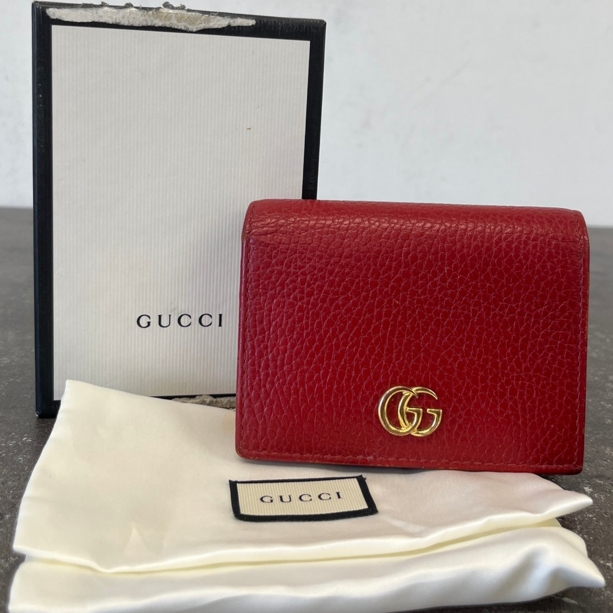 Women's Interlocking G Wallet Red