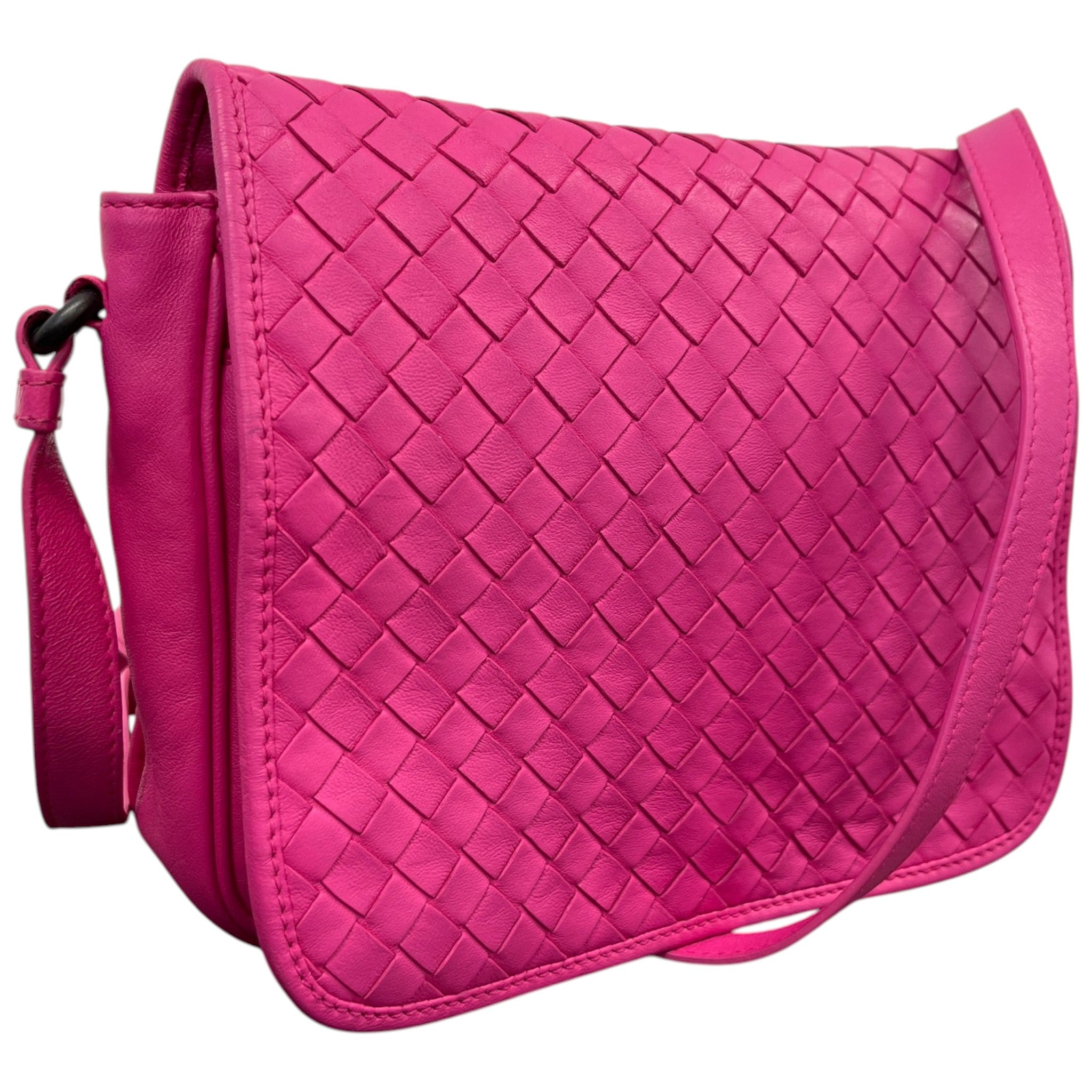 Women's Fuchsia Intrecciato Nappa Crossbody Bag Pink