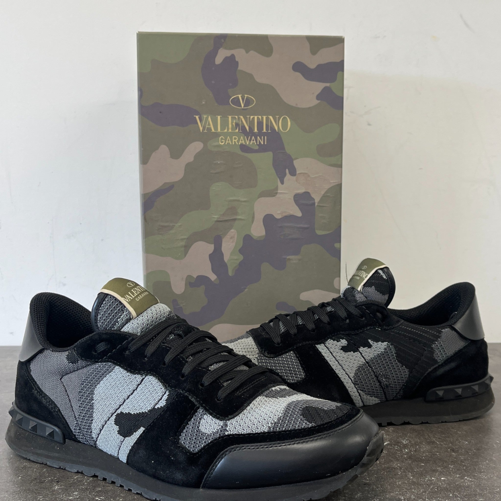 Men's Rockrunner Camouflage Low Trainers Black Size EU 44 / UK 10