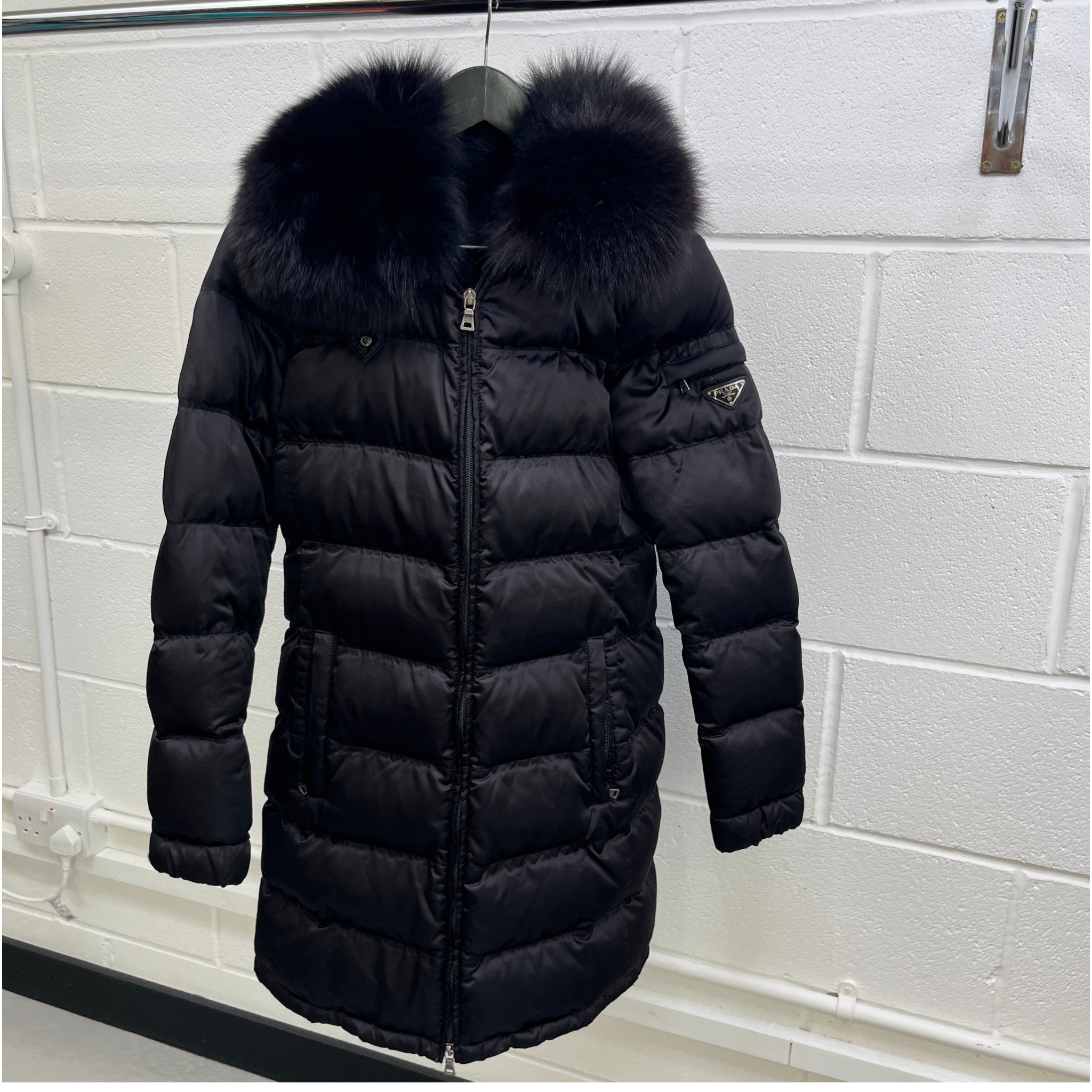 Women's Plaque Logo Down Jacket Black Size IT 40 / UK 8