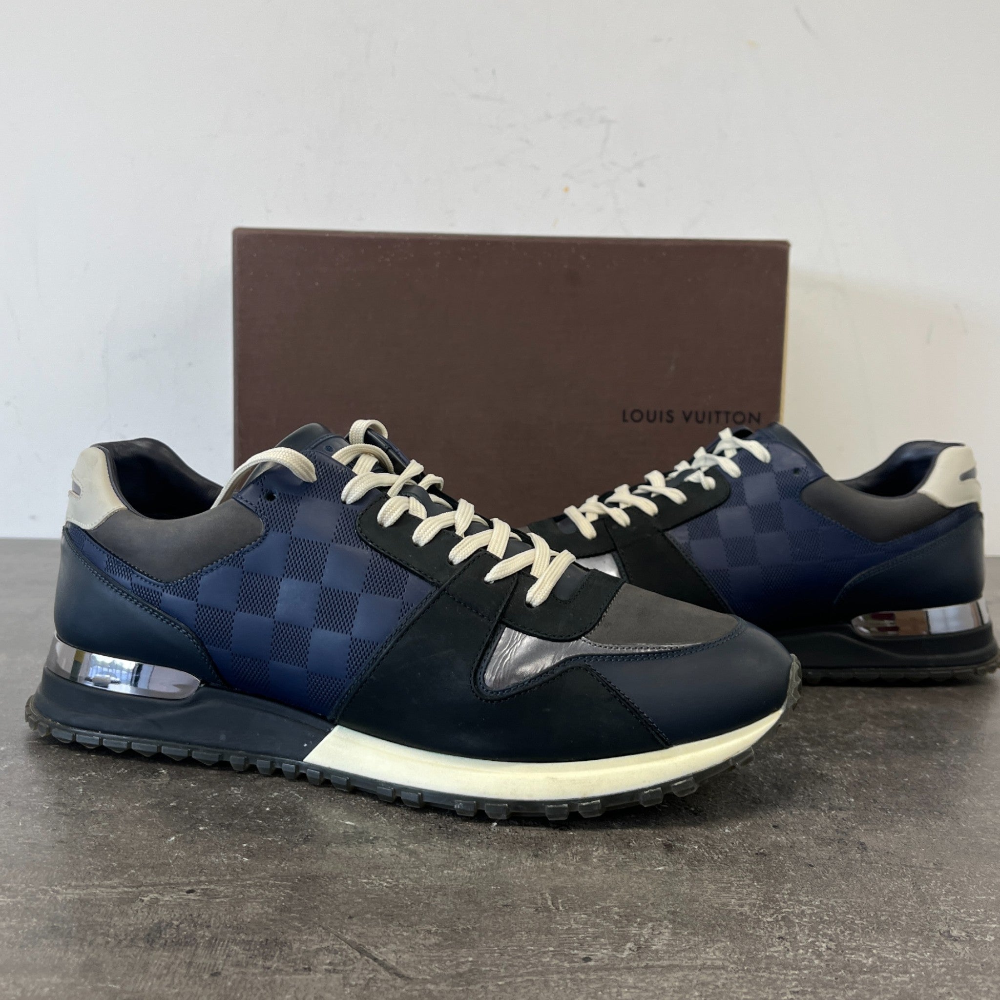Men's Run Away Low Trainers Navy Size EU 42.5 / UK 8.5