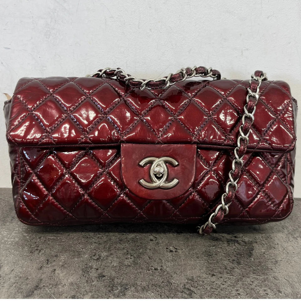 Women's Crinkled Patent Quilted East West Flap Bag Burgundy
