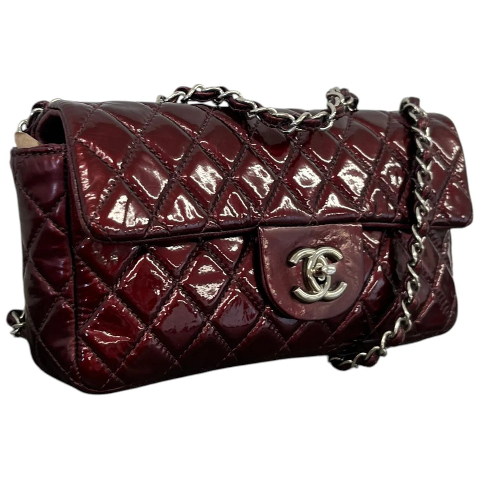 Women's Crinkled Patent Quilted East West Flap Bag Burgundy