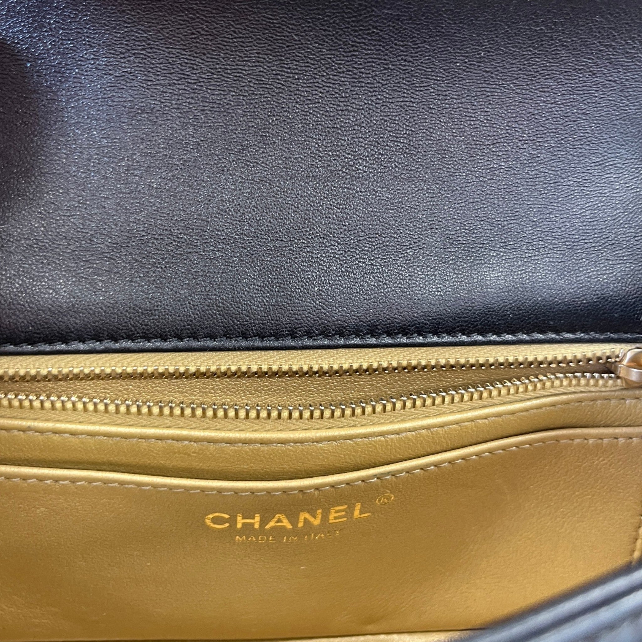 Women's Lambskin Mini Classic Bag Black