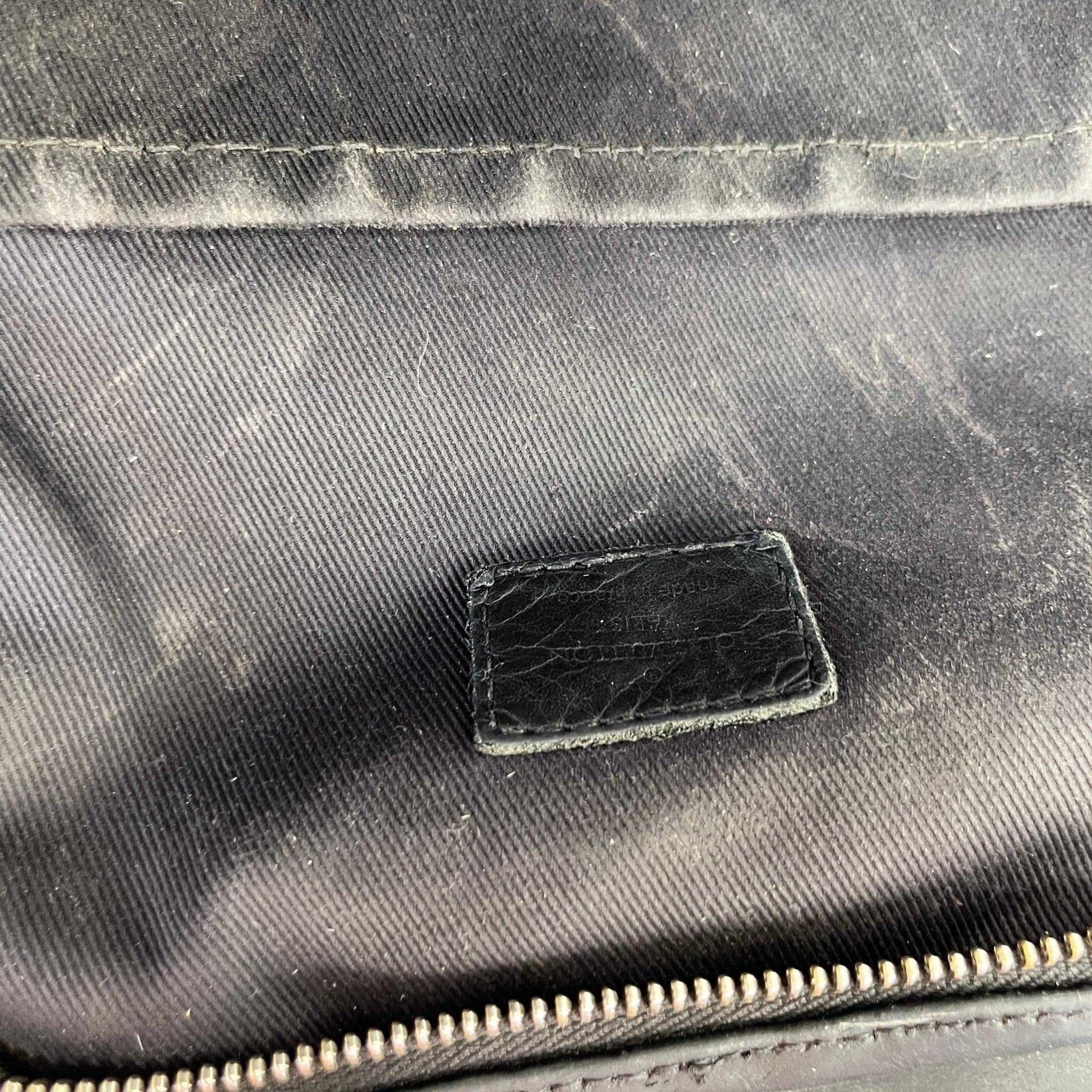 Men's Damier Graphite Avenue Sling Bag Black