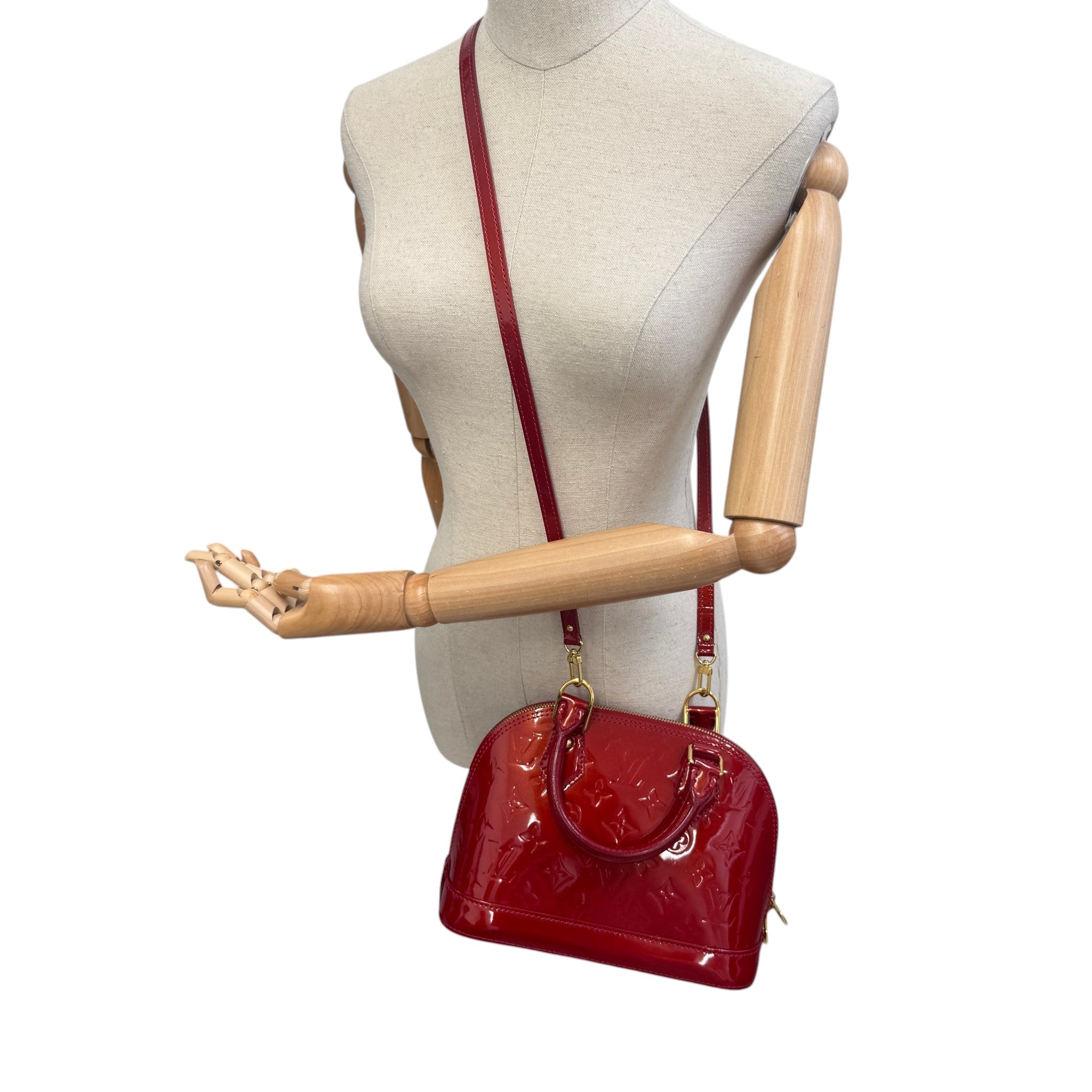 Women's Monogram Vernis Alma Bb Handbag Red