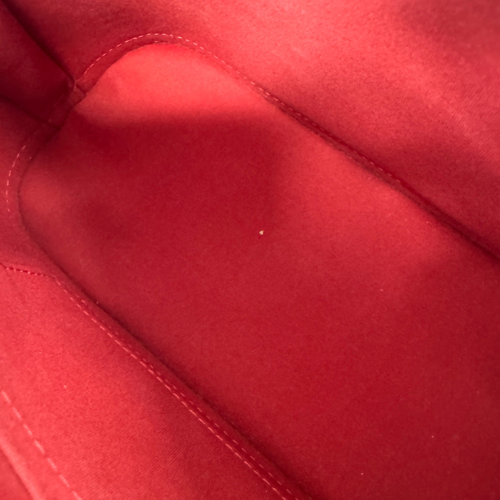 Women's Monogram Vernis Alma Bb Handbag Red