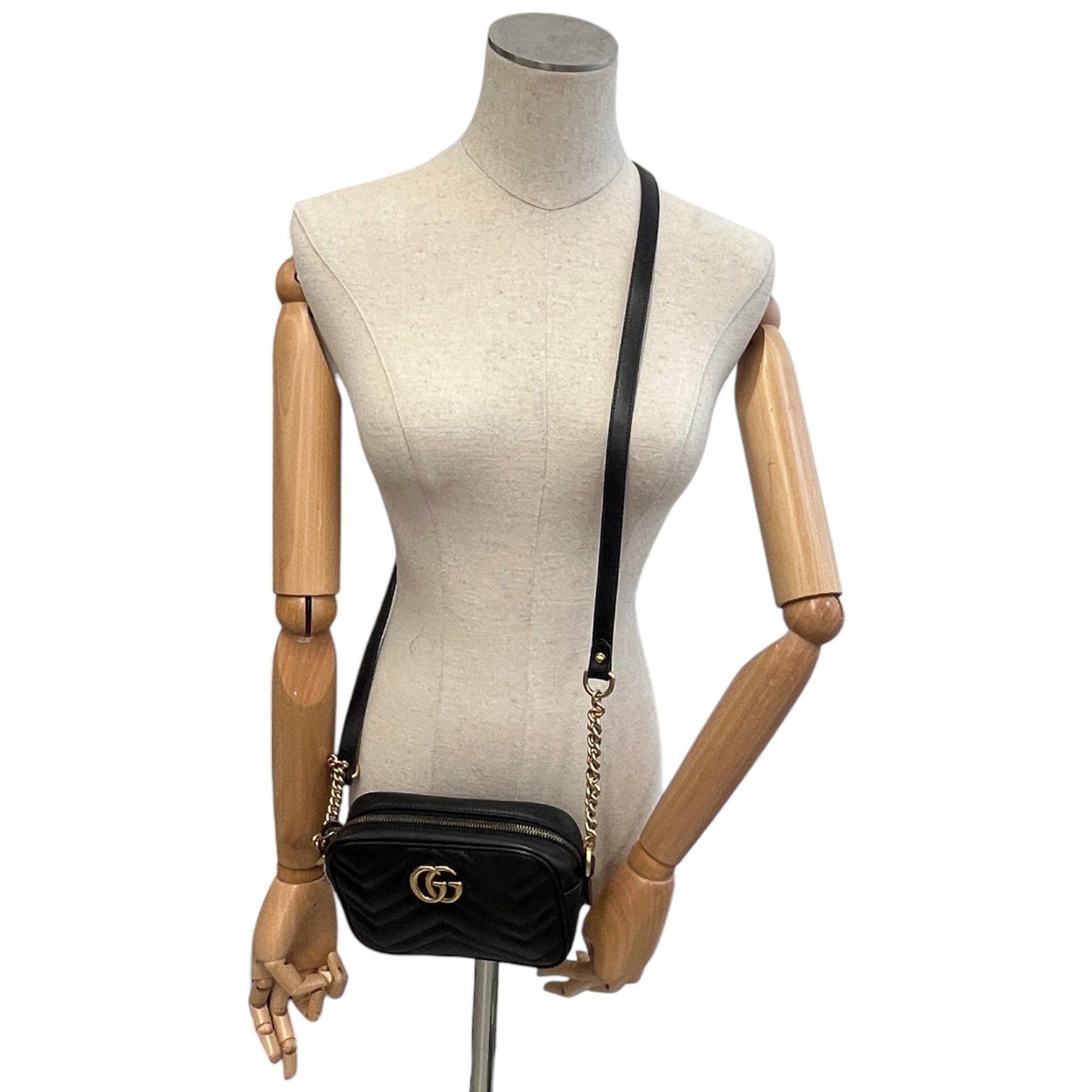 Women's Gg Marmont Small Handbag Black