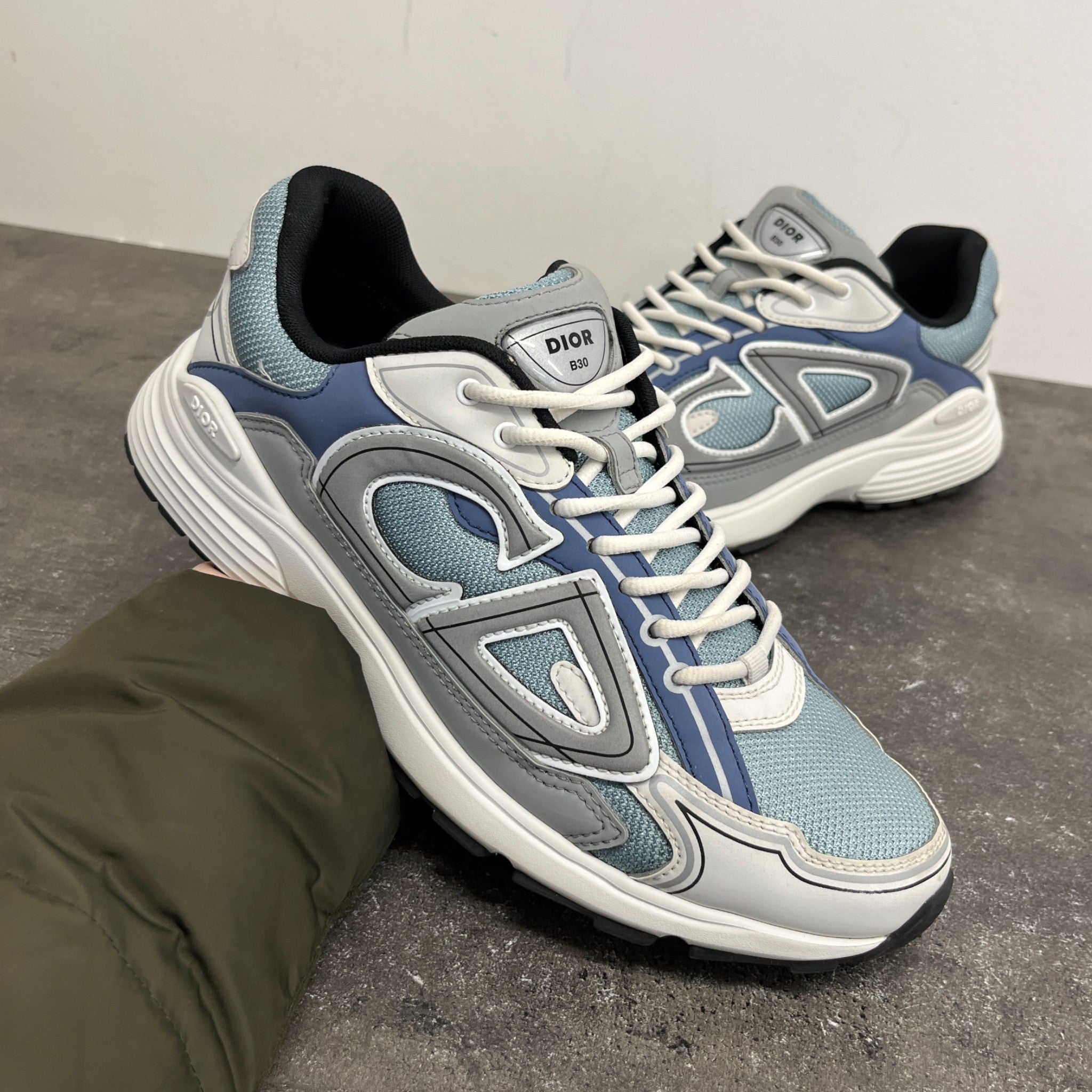 Men's B30 Low Trainers Blue Size EU 43 / UK 9