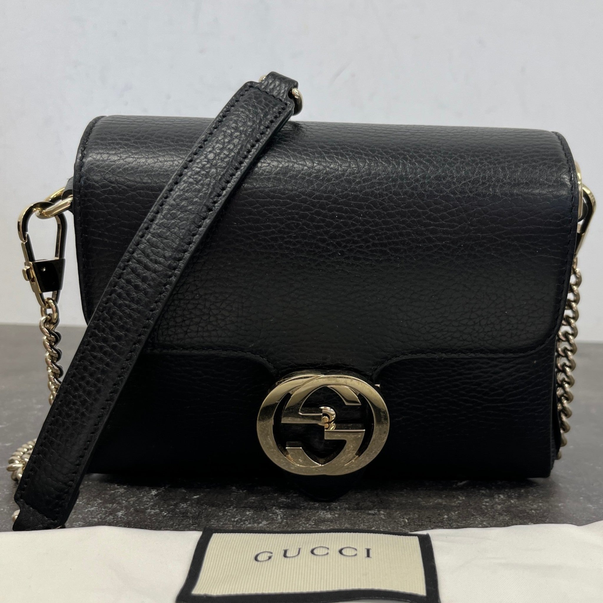 Women's Interlocking G Bag Black