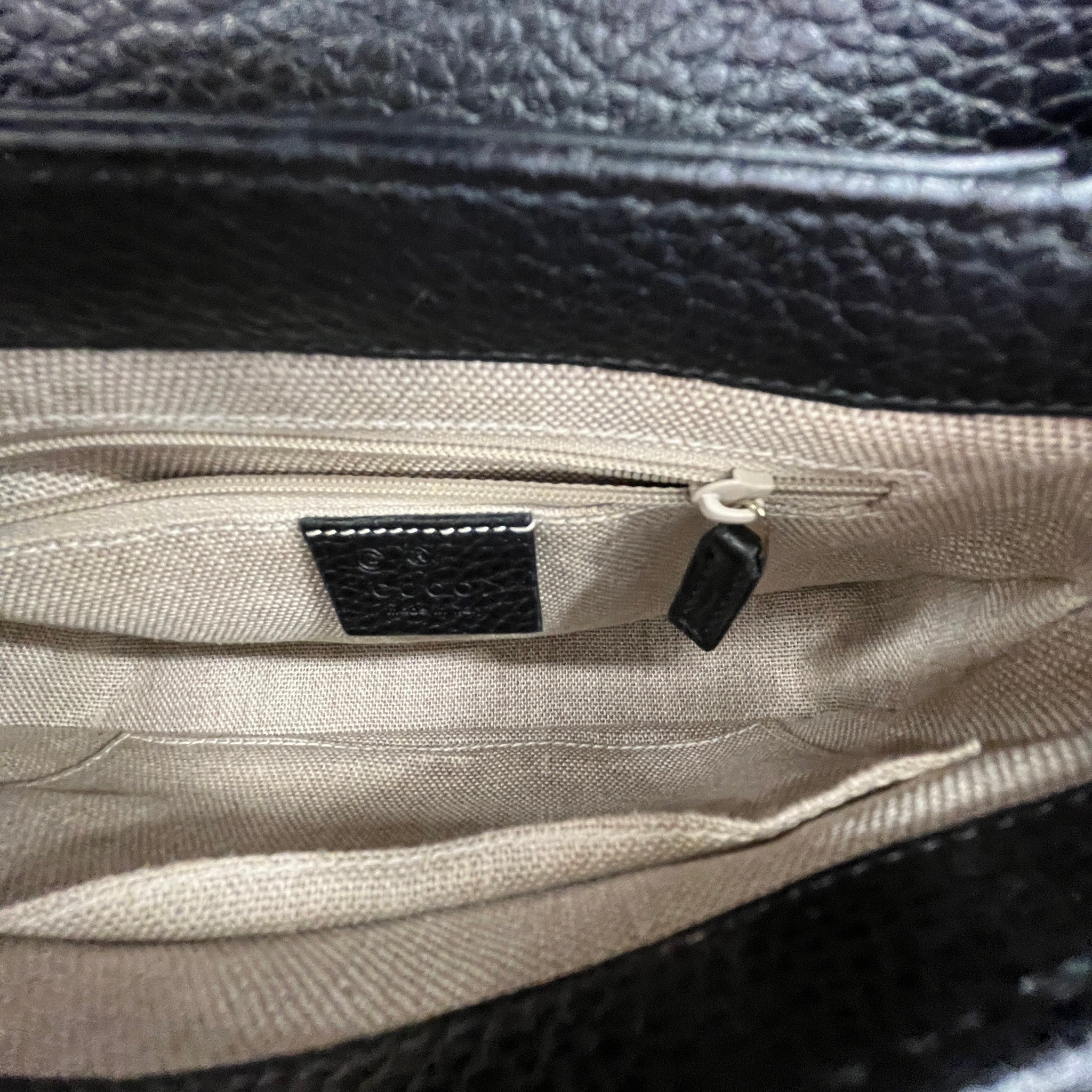 Women's Interlocking G Bag Black