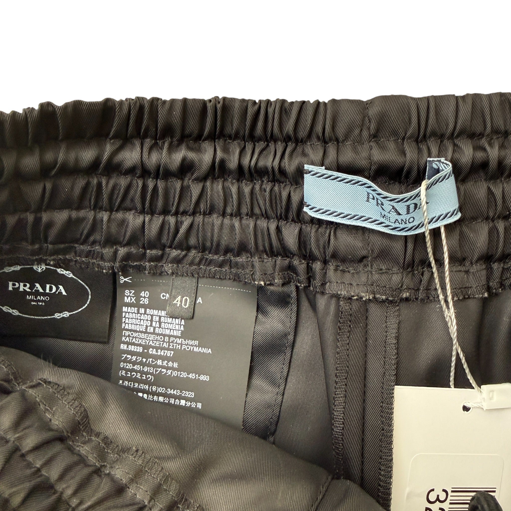 Women's 3/4 Length Plaque Logo Joggers Black Size S