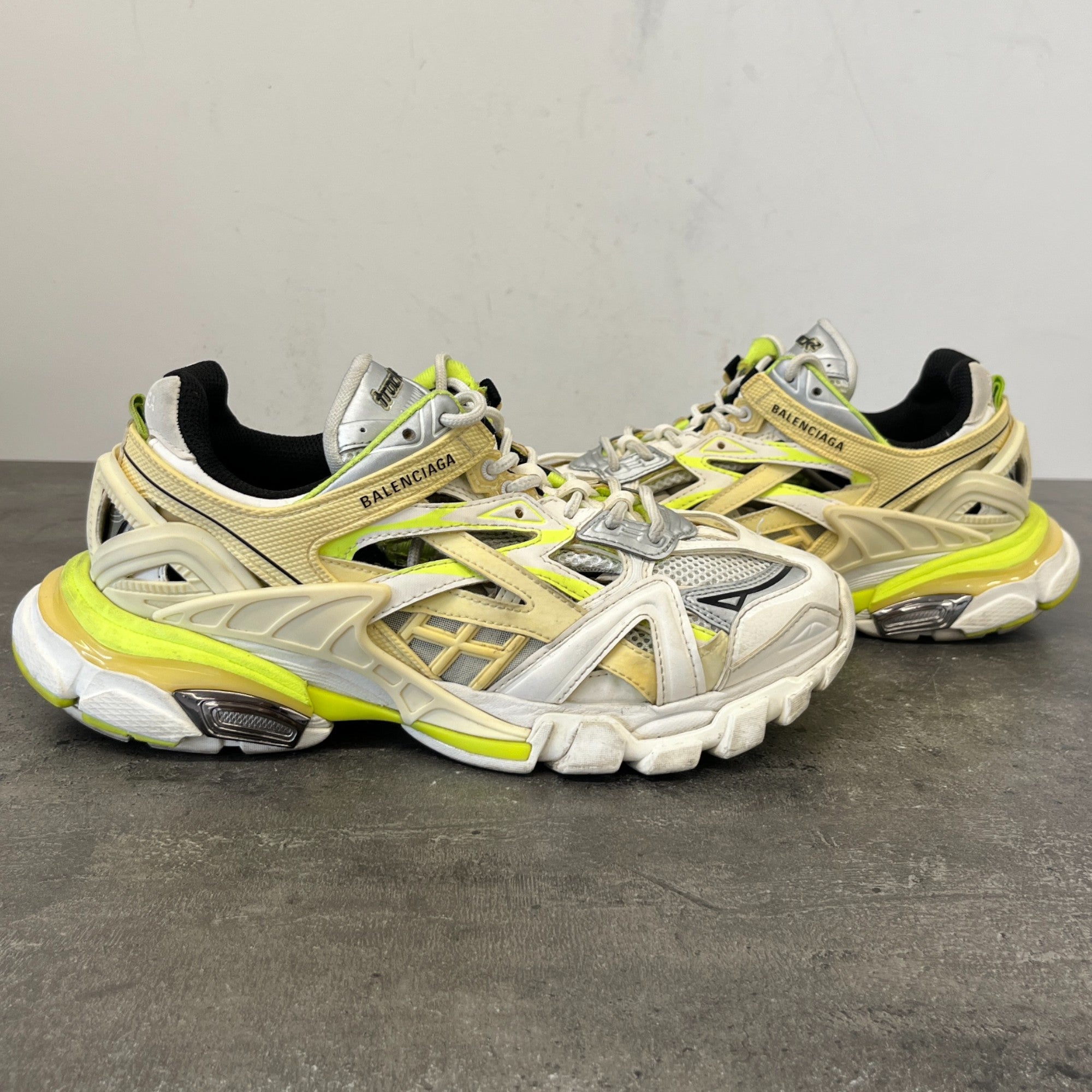 Men's Track 2 Low Trainers Yellow Size EU 40 / UK 6