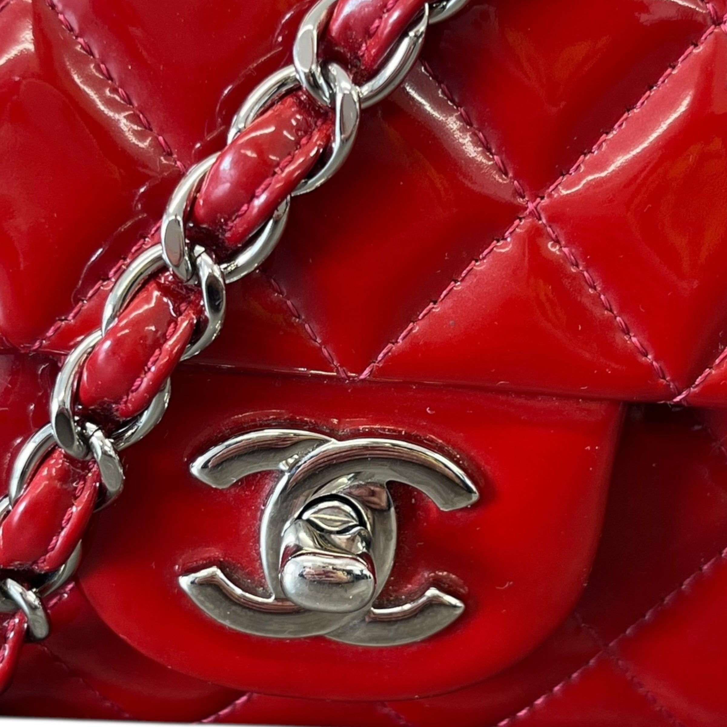 Women's Classic Flap Mini Handbag Red