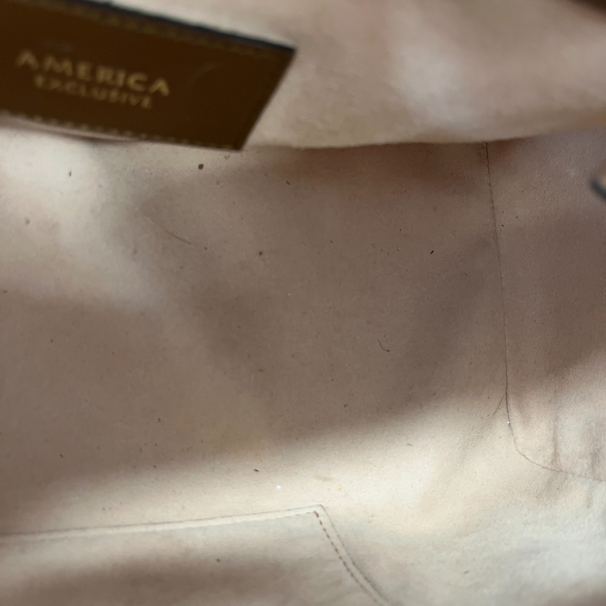 Women's Blind For Love Boston Bag Beige