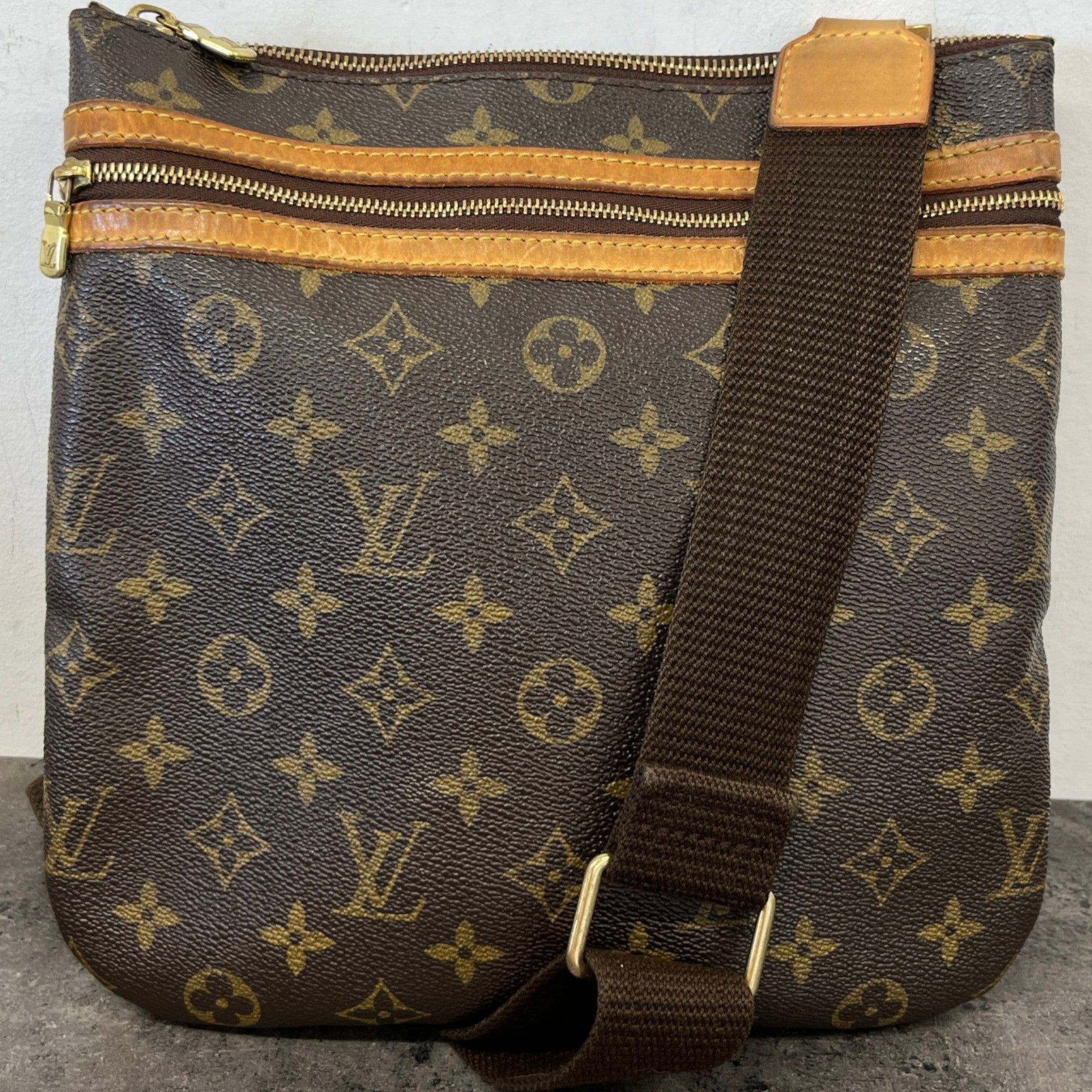 Men's Monogram Pochette Bosphore Messenger Bag Brown