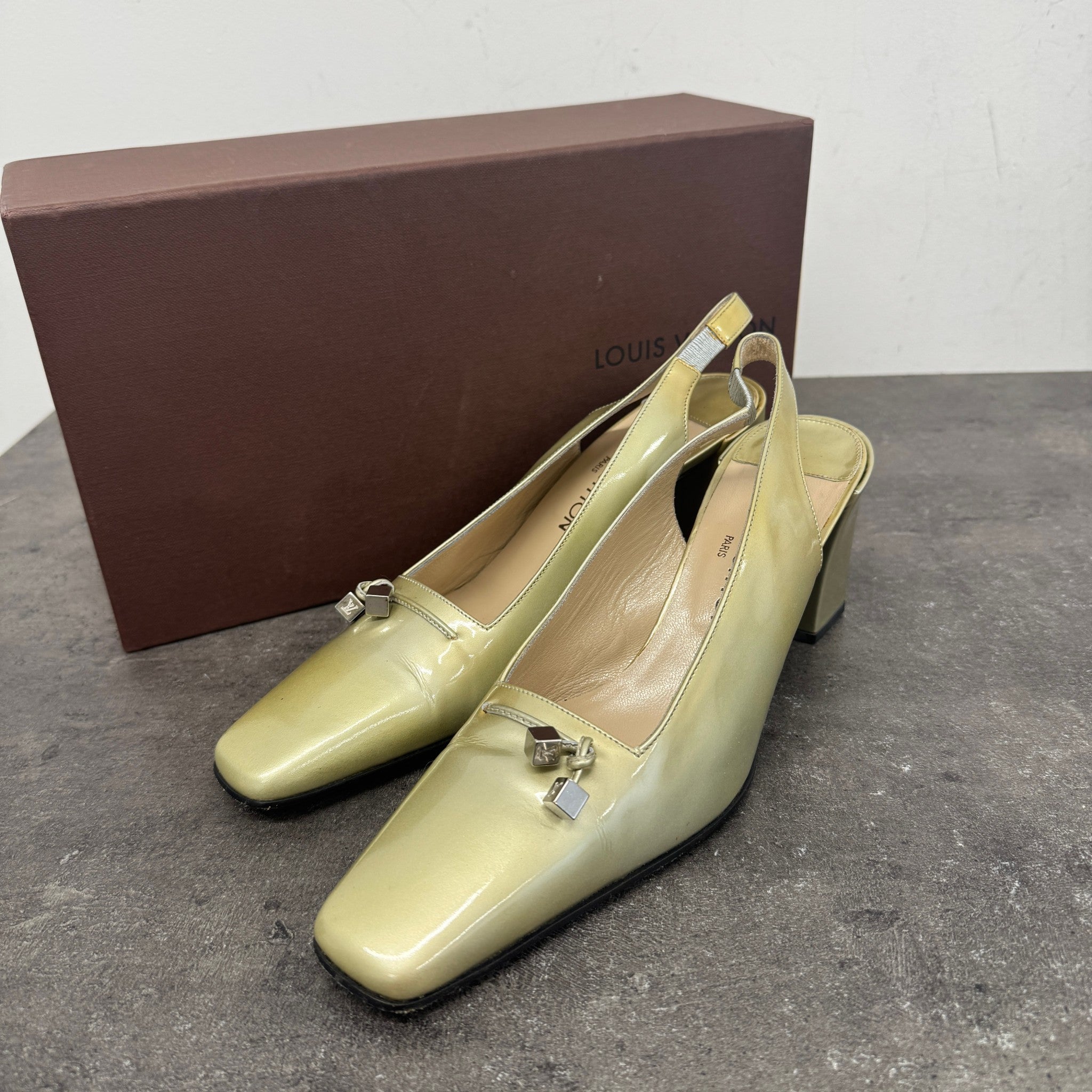 Women's Vernis Heels Gold Size EU 37 / UK 4