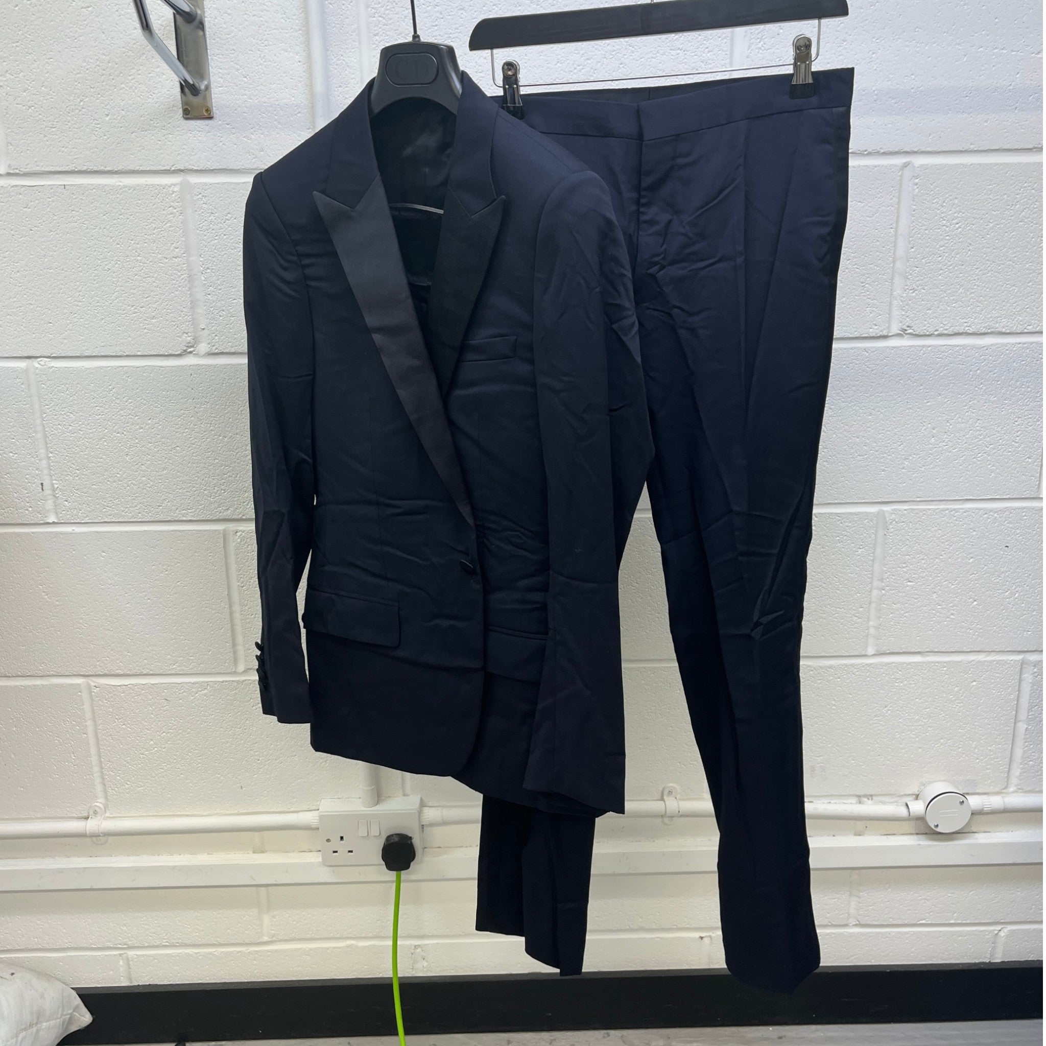 Men's Black Tie Suit Navy Size 44R