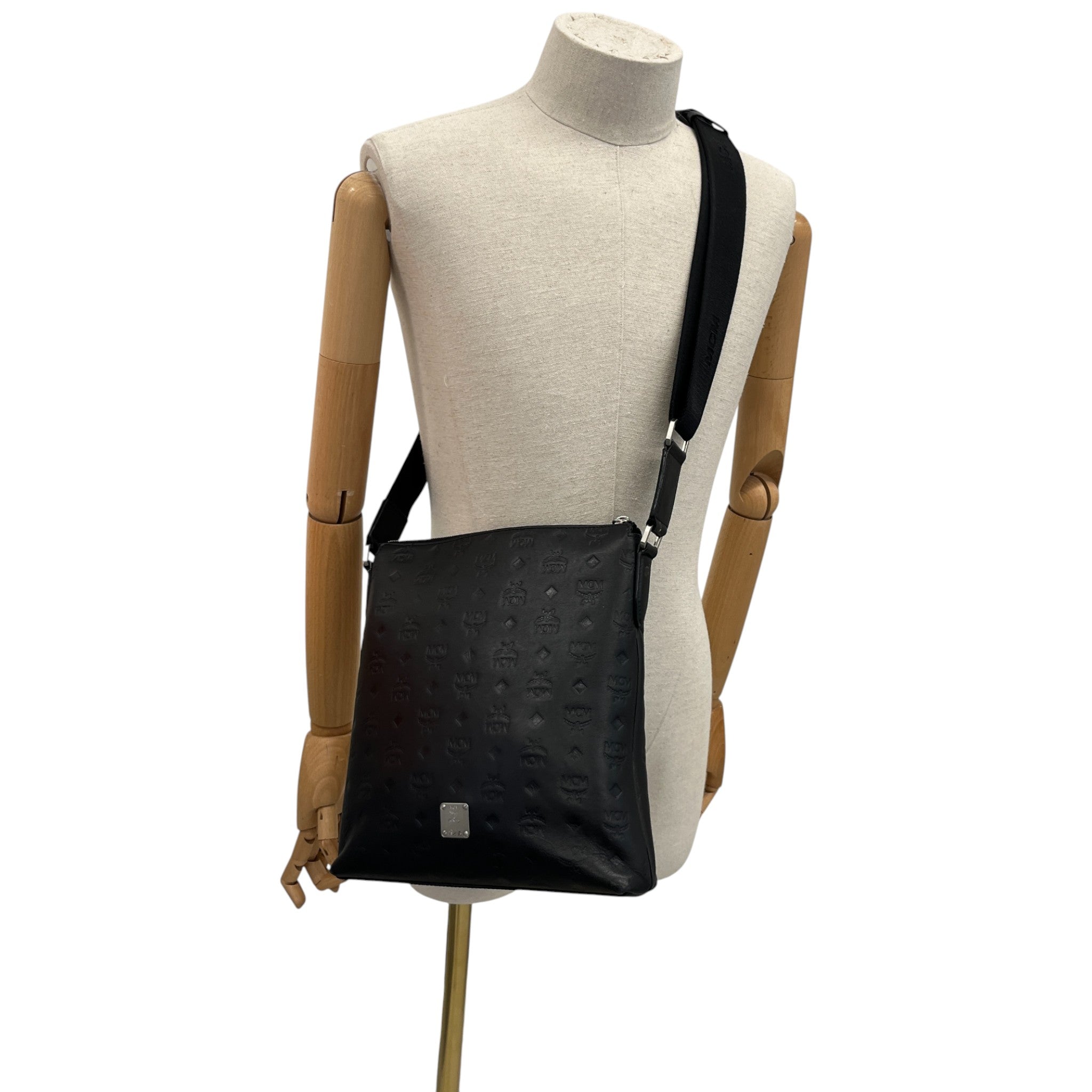 Men's Monogram Logo Messenger Bag Black