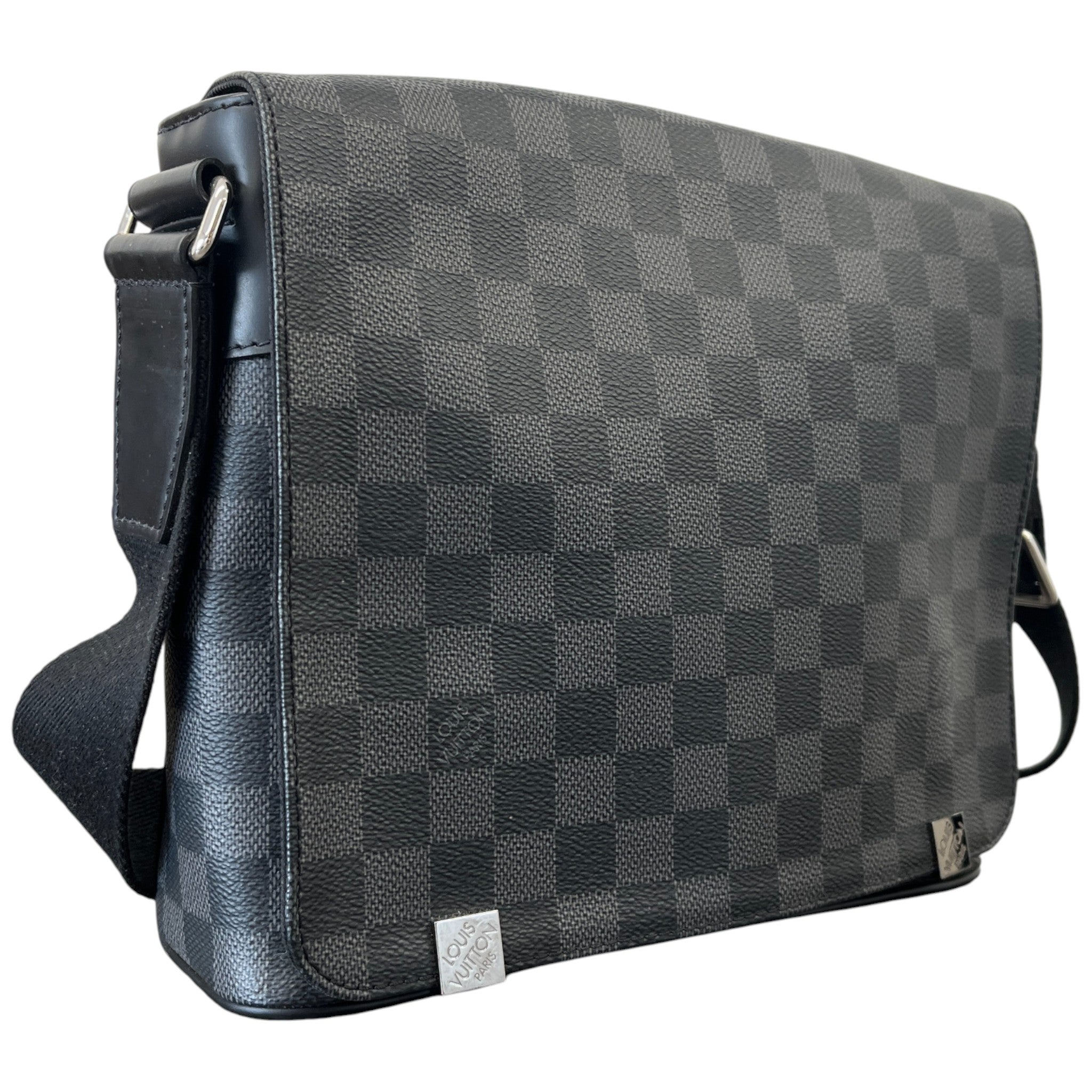 Men's Damier Graphite District Pm Messenger Bag Black