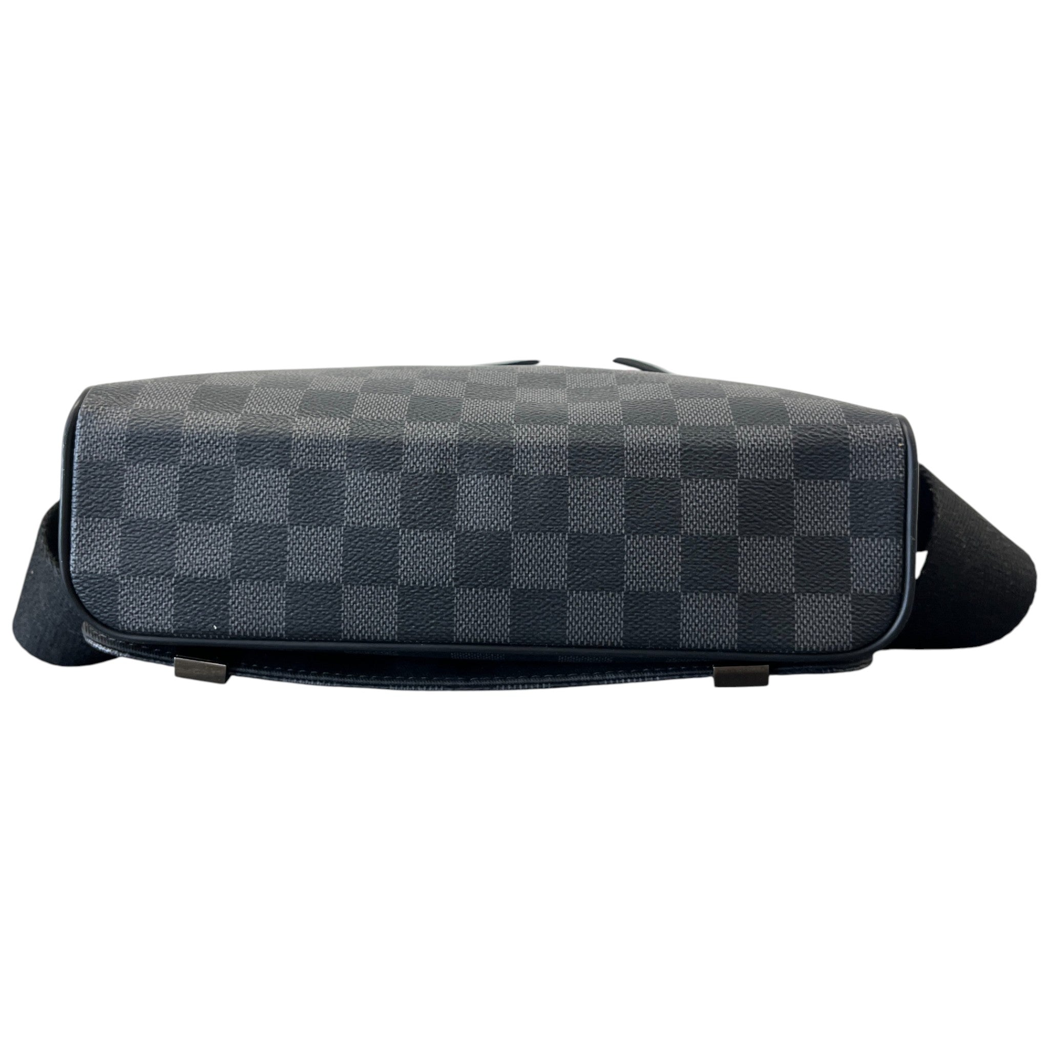 Men's Damier Graphite District Pm Messenger Bag Black
