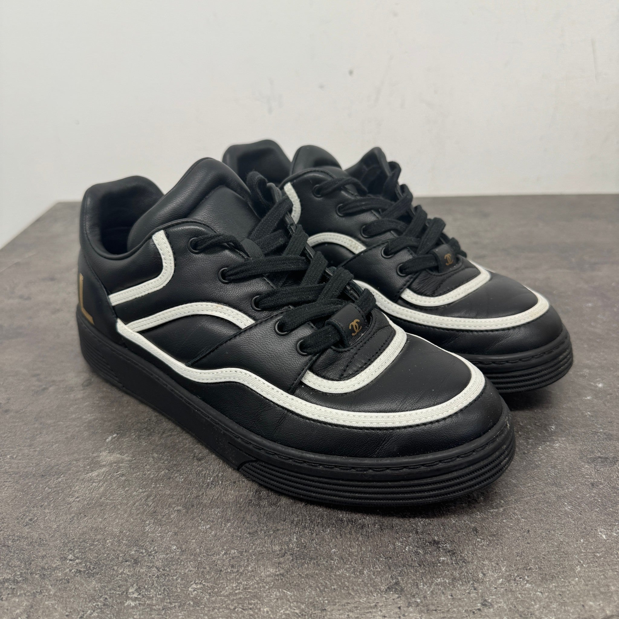 Women's Logo Low Trainers Black Size EU 37.5 / UK 4.5