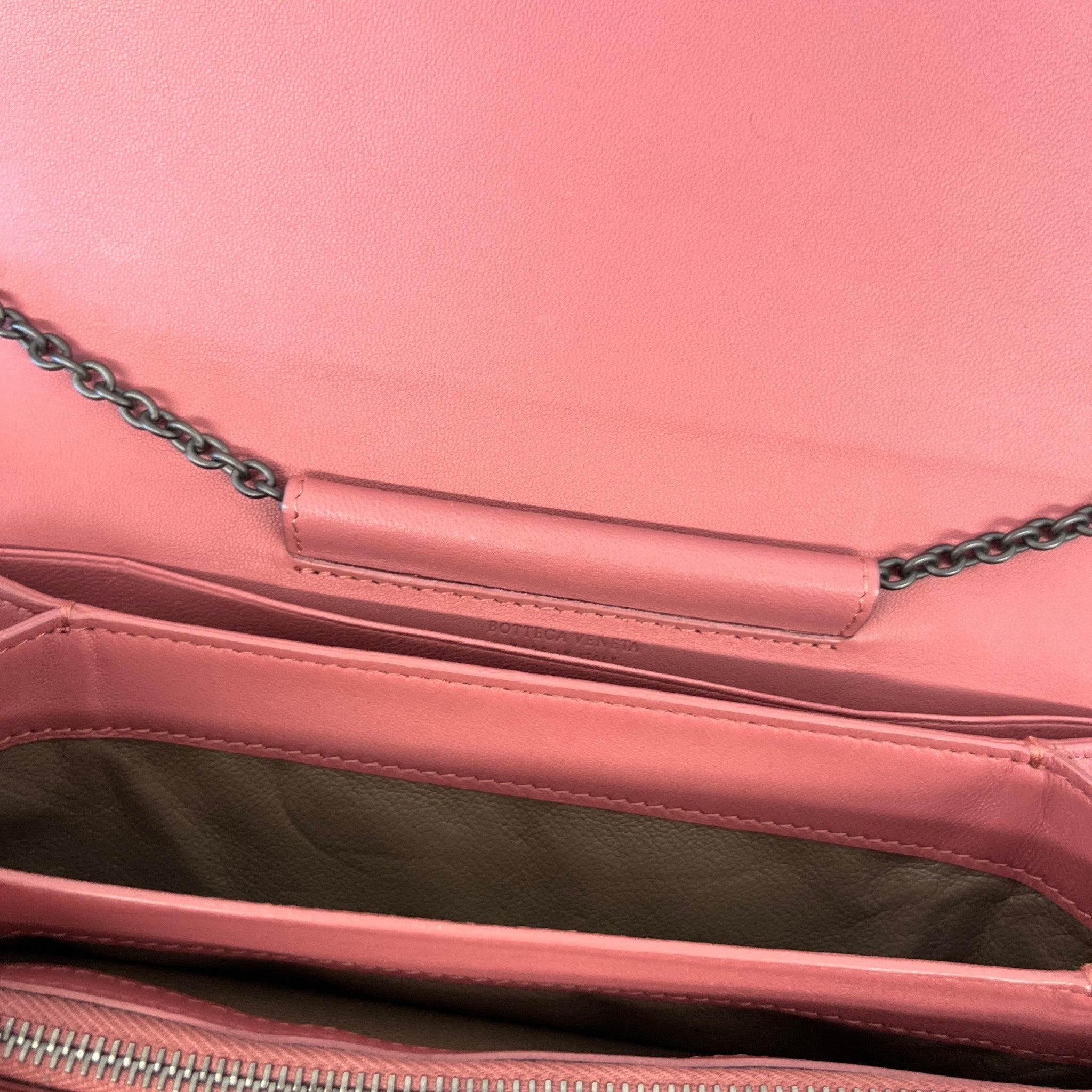 Women's Intrecciato Woven Wallet On Chain Bag Pink