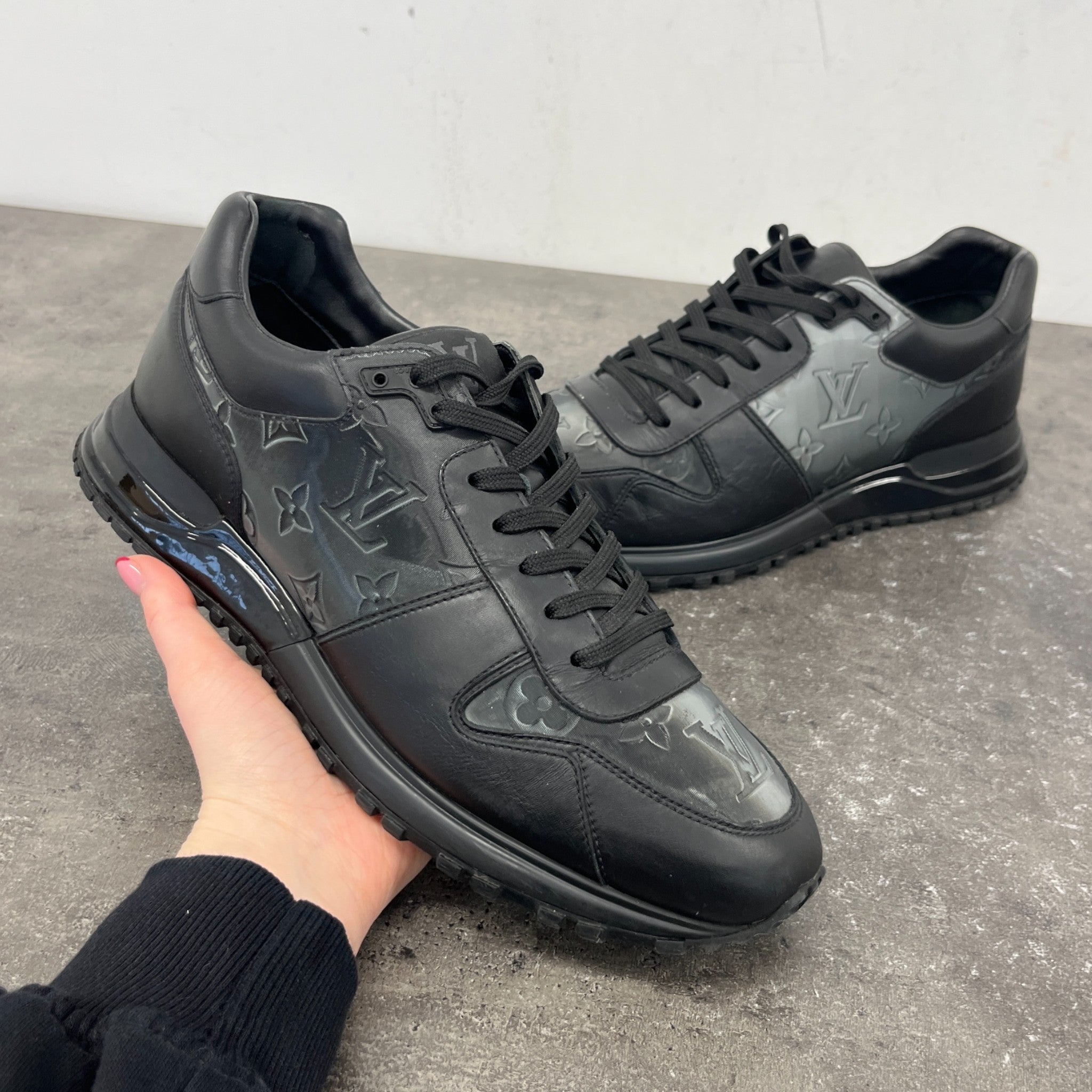 Men's Run Low Trainers Black Size EU 40.5 / UK 6.5
