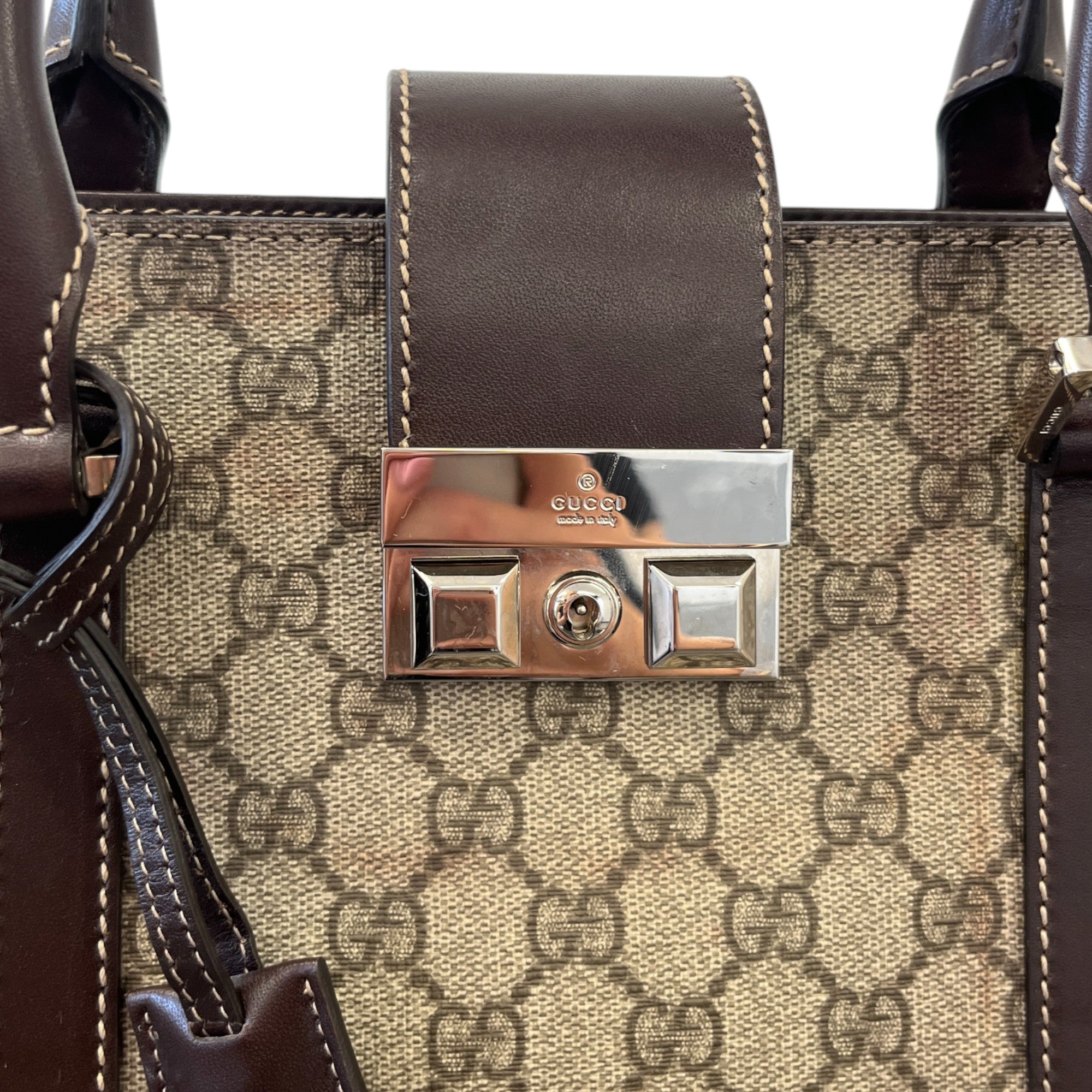 Women's Gg Supreme Brief Bag Beige