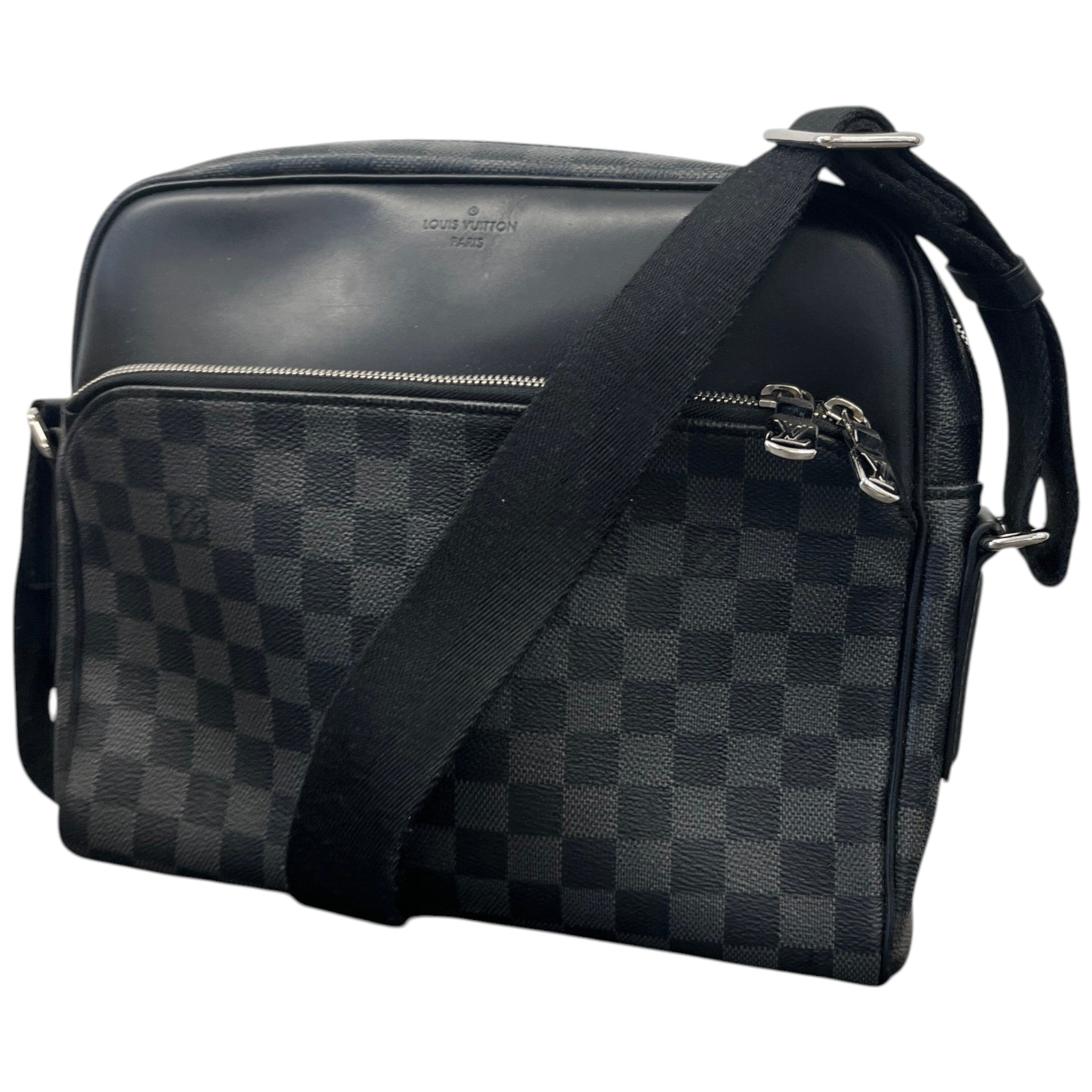 Men's Damier Graphite Dayton Reporter Pm Messenger Bag Black