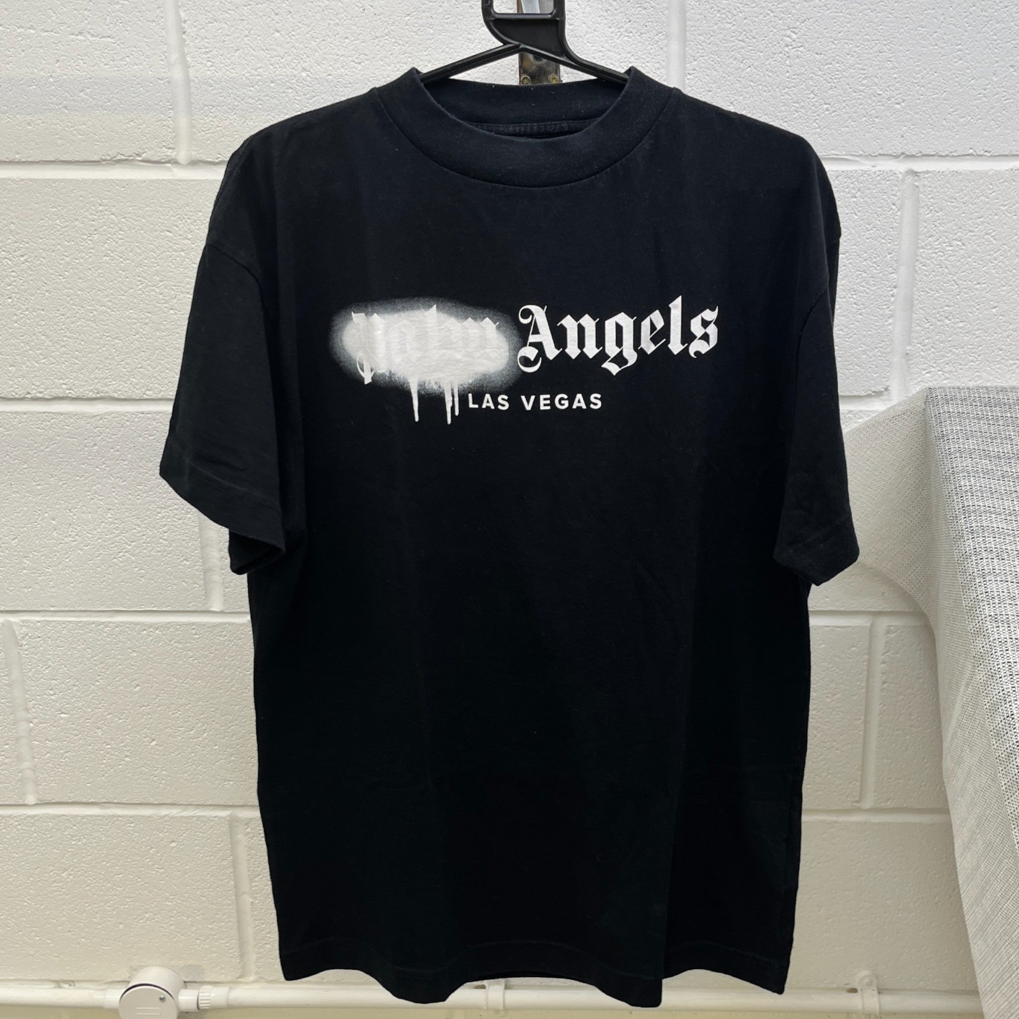 Men's Spray Logo Print T-Shirt Black Size M