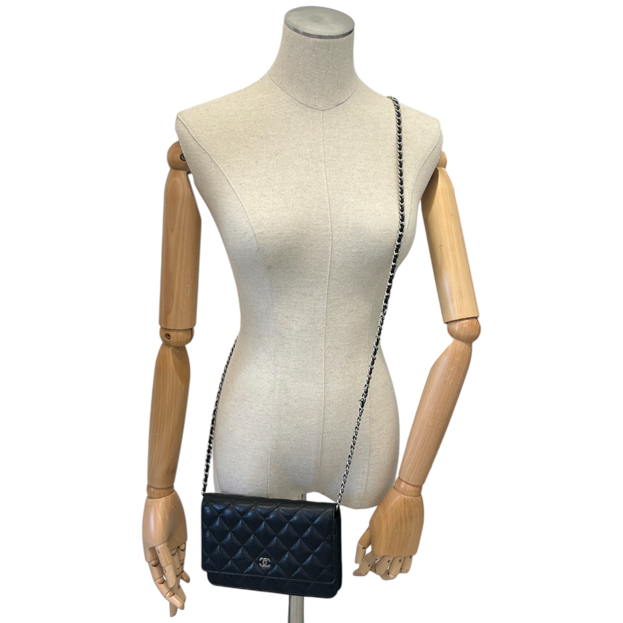 Women's Woc Wallet On Chain Caviar Bag Black