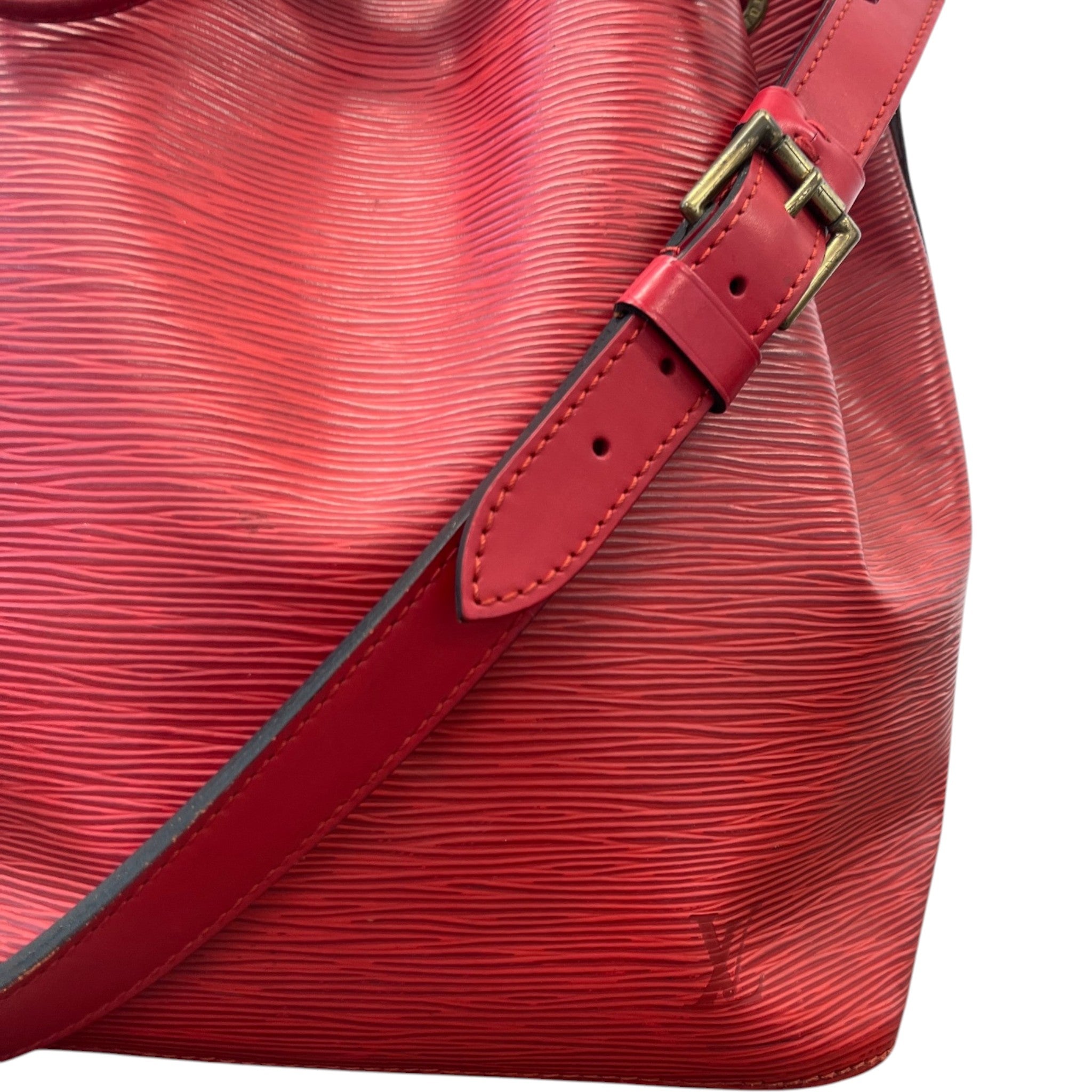 Women's Epi Petit Noé Bag Red