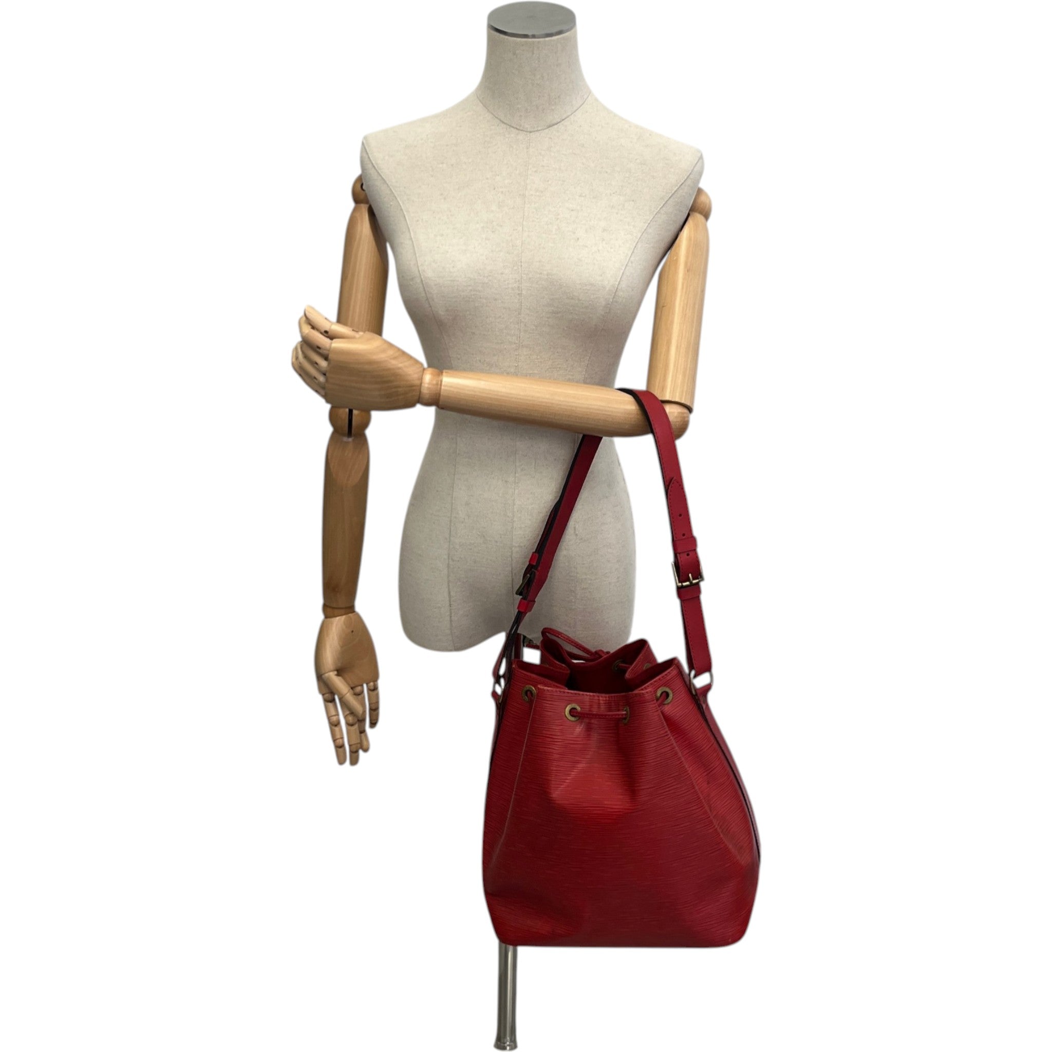 Women's Epi Petit Noé Bag Red