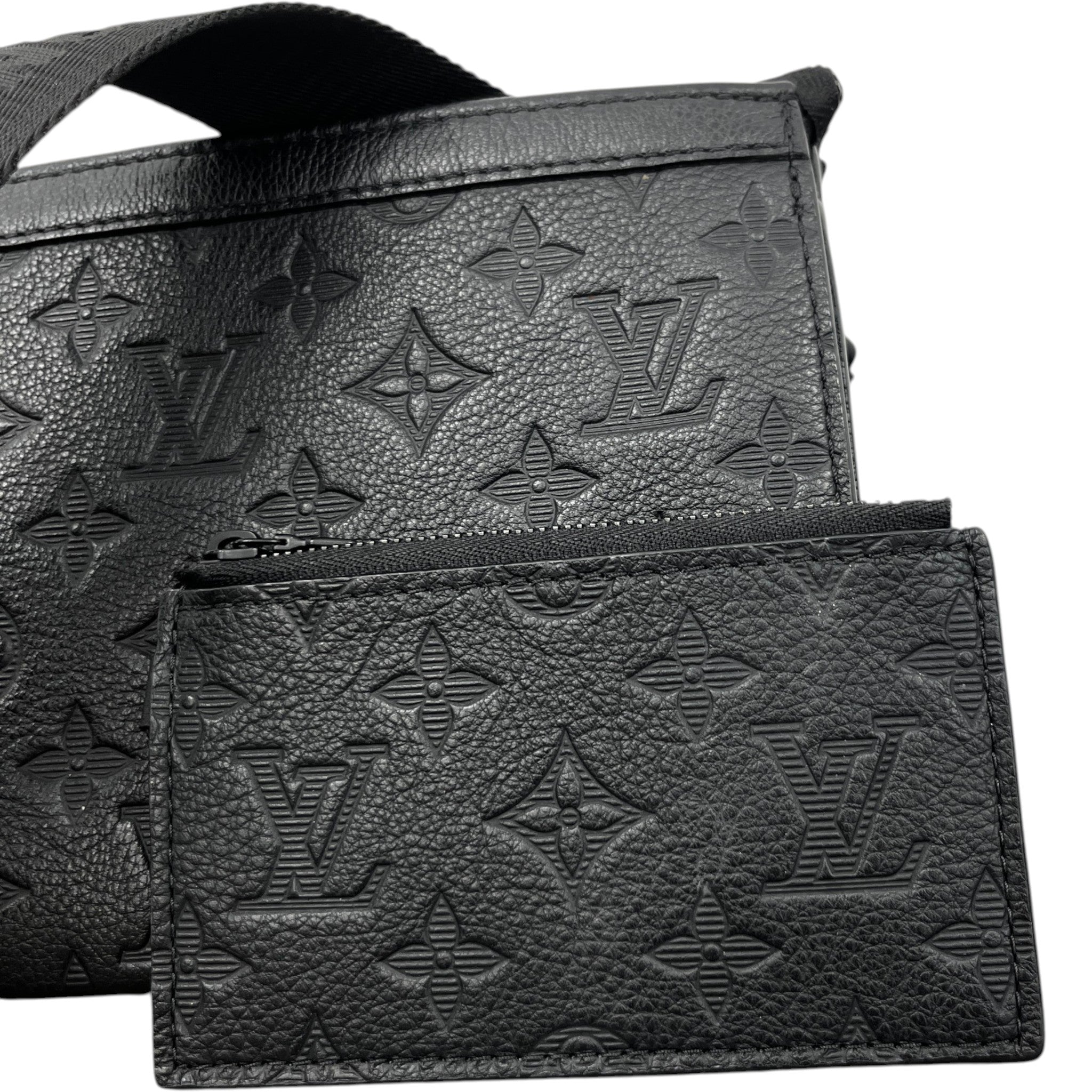 Men's Alpha Wearable Wallet Messenger Bag Black