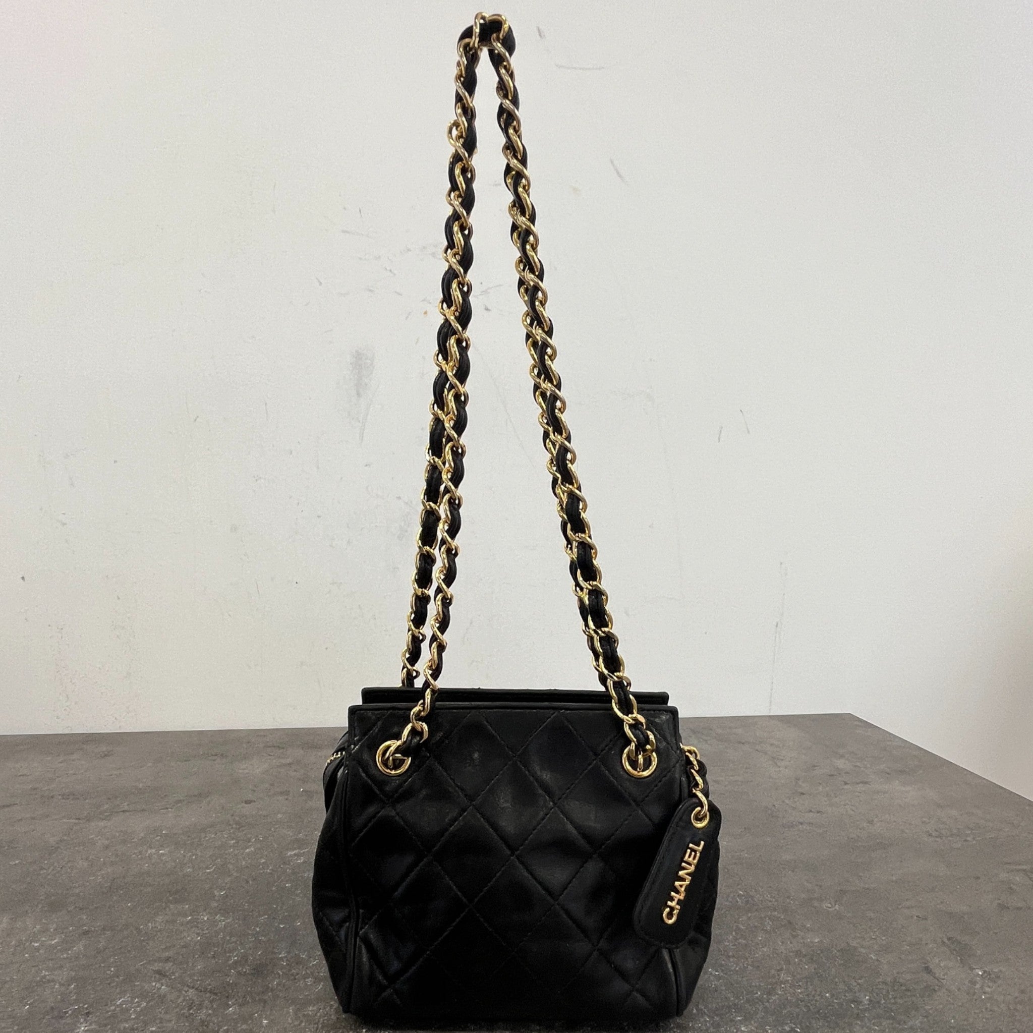 Women's Vintage Matelasse Mini Tote Handbag Black