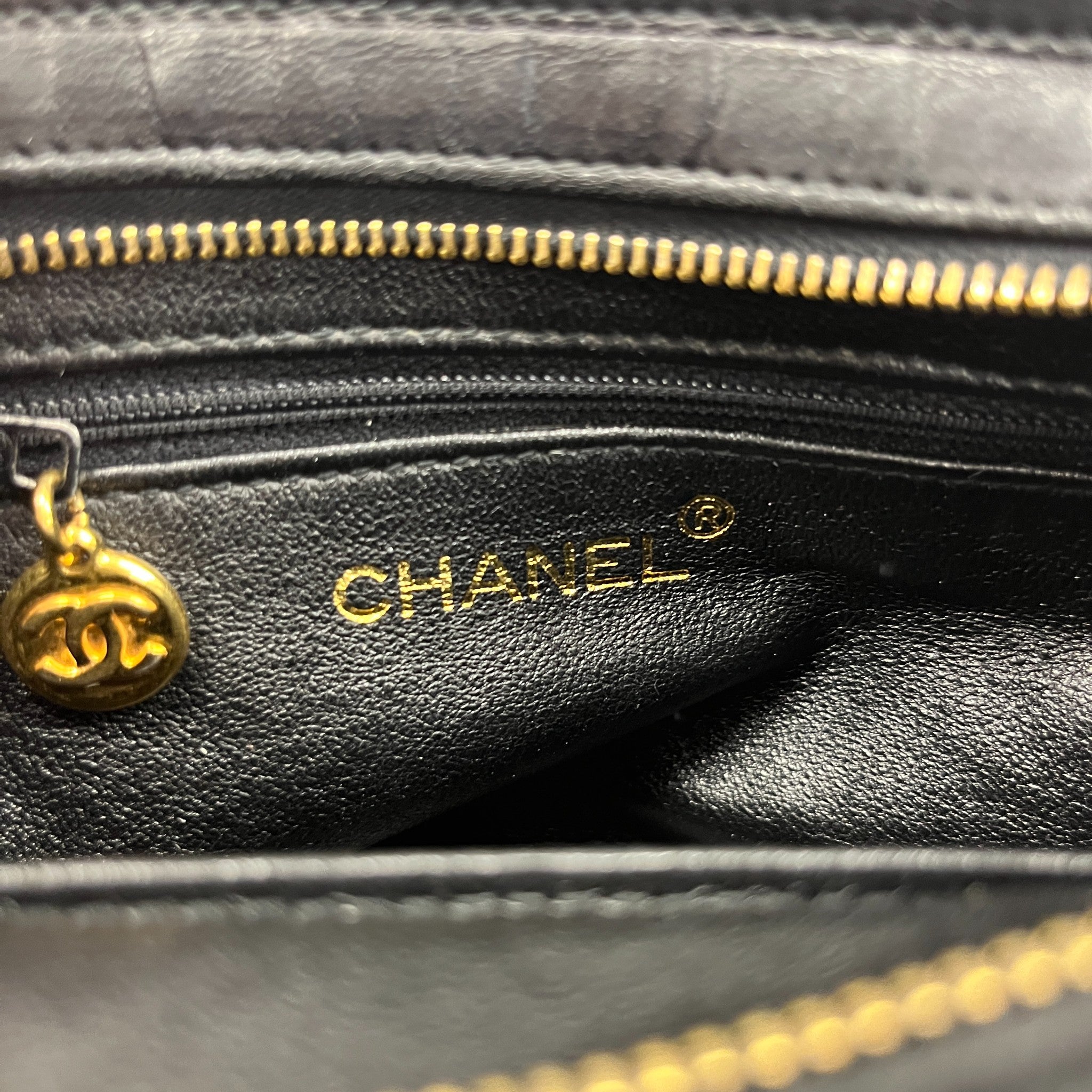 Women's Vintage Matelasse Mini Tote Handbag Black