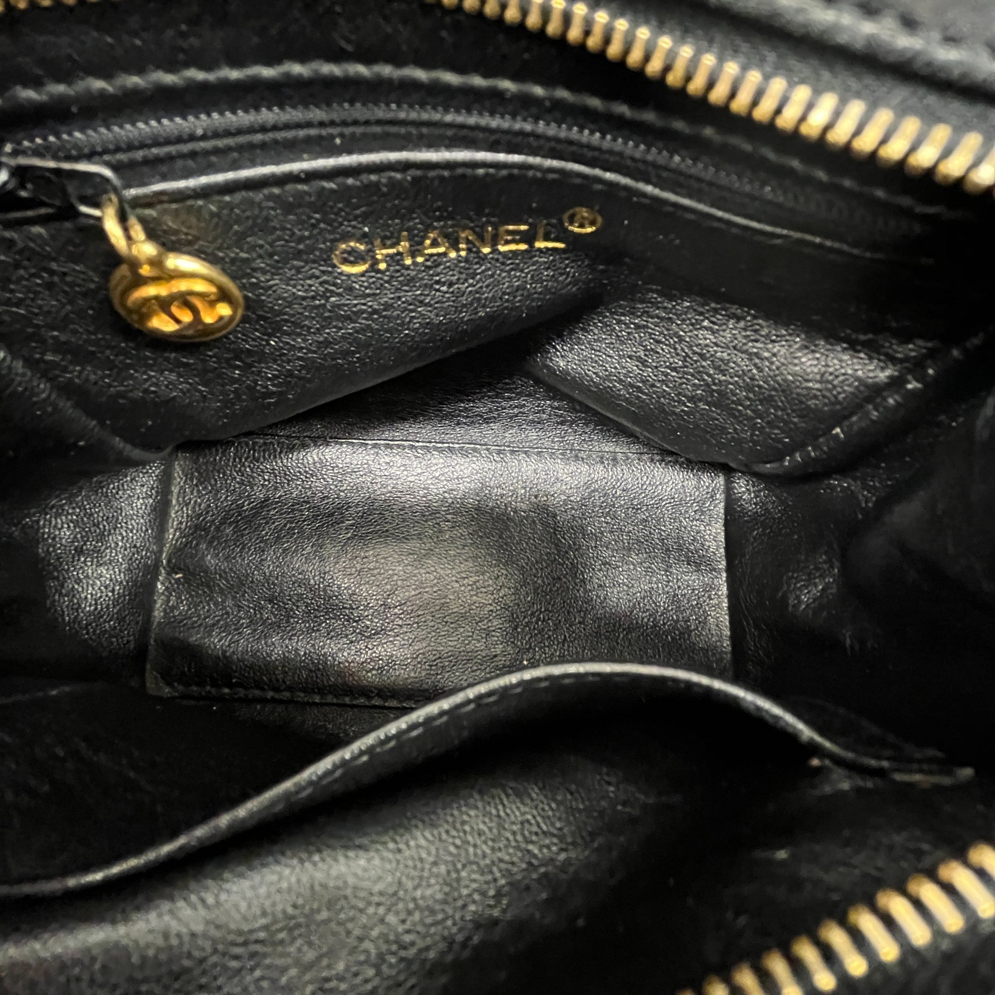 Women's Vintage Matelasse Mini Tote Handbag Black