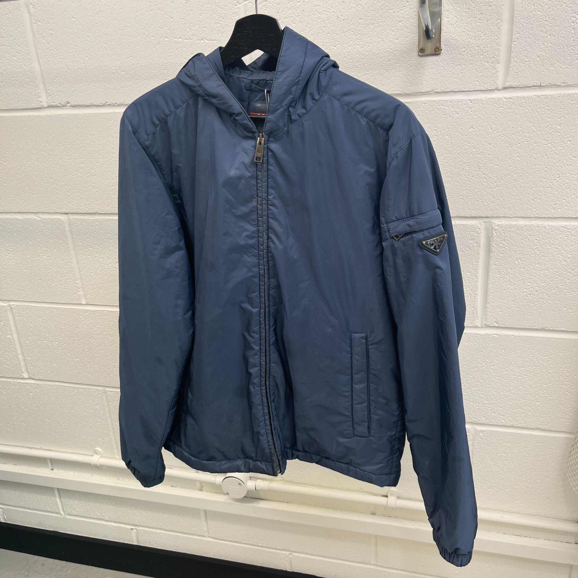 Men's Plaque Logo Jacket Navy Size M