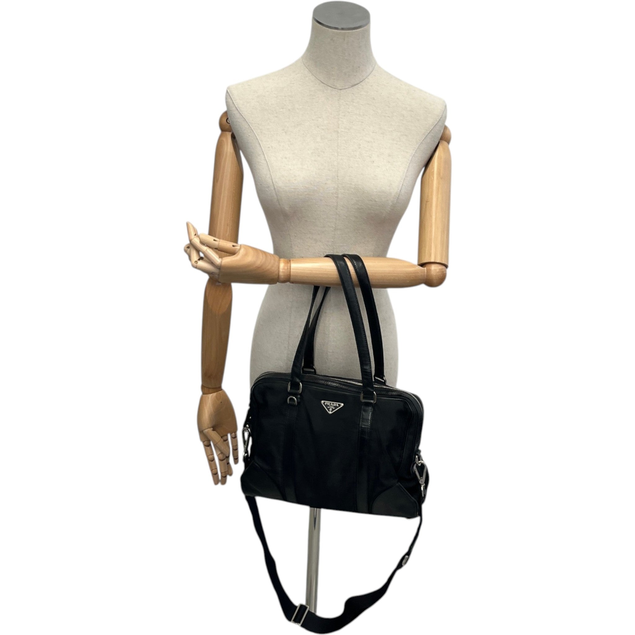 Women's Nylon Tessuto Shoulder Bag Black