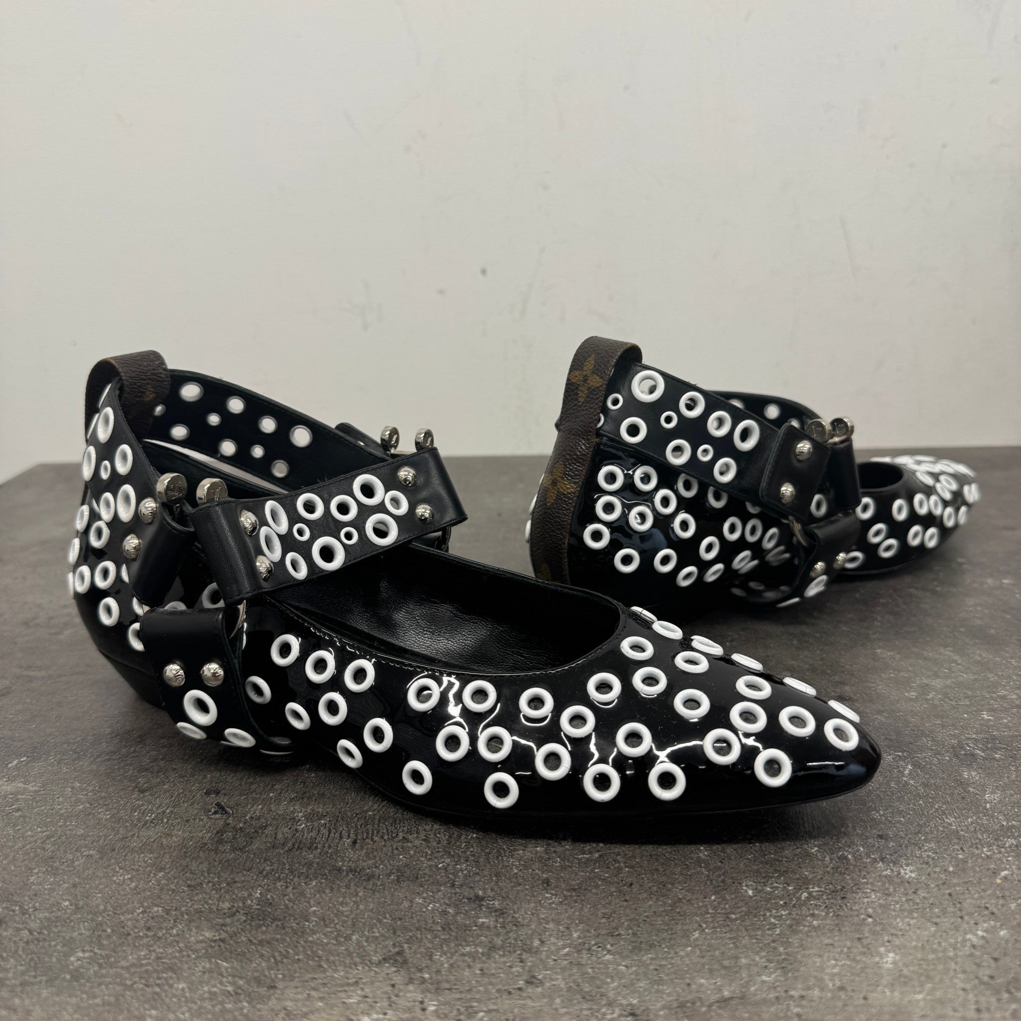 Women's Eyelet Ballet Flats Mules Black Size EU 39 / UK 6
