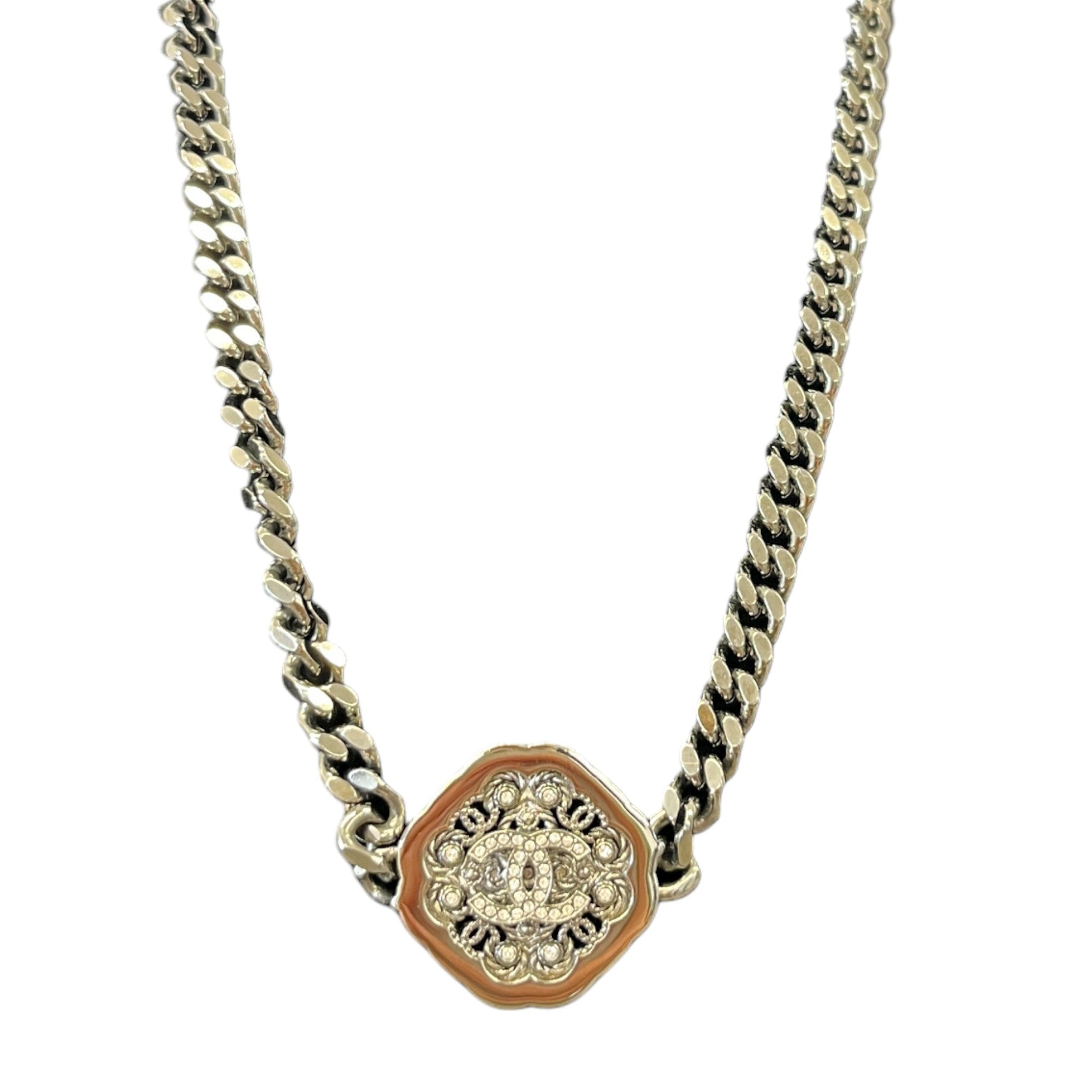 Women's Cc Logo Choker Necklace Silver