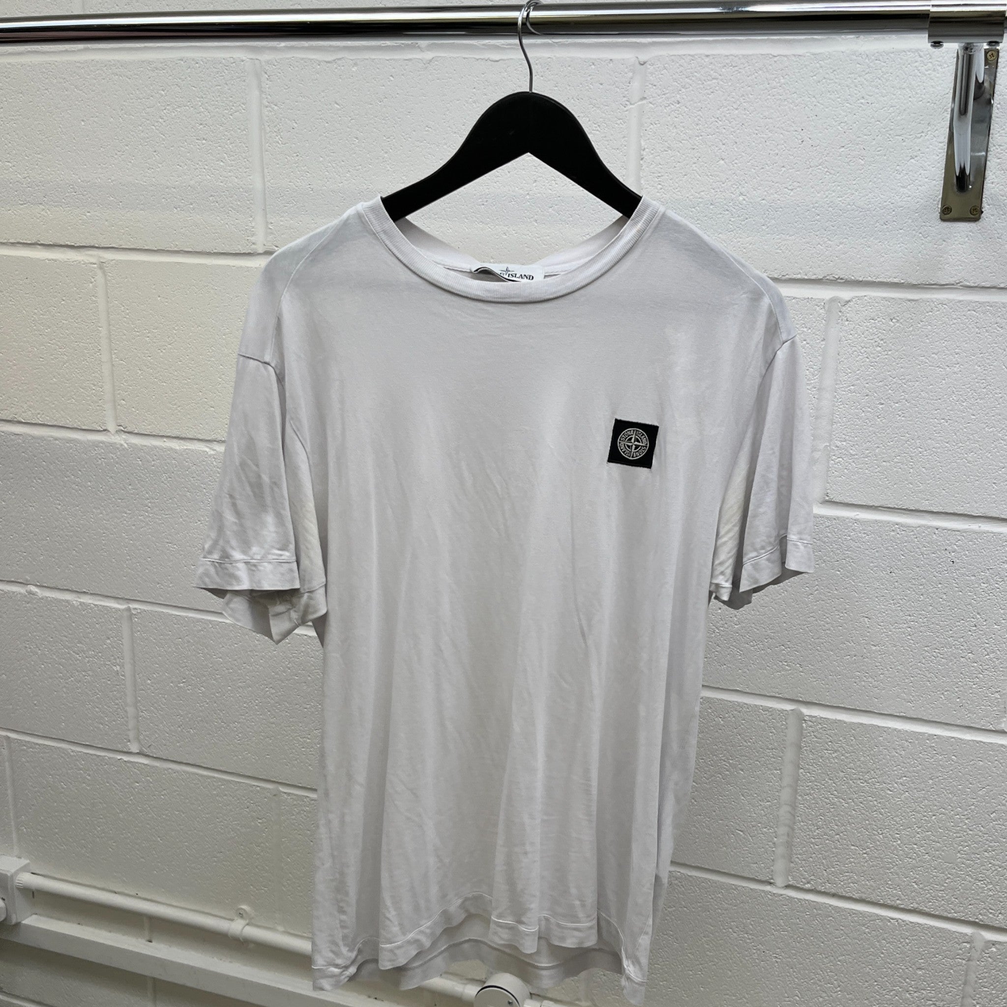 Men's Compass Logo Patch T-Shirt White Size M