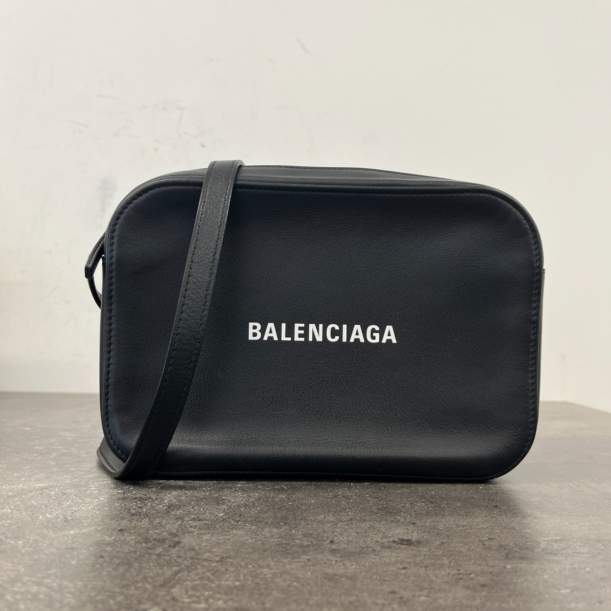 Women's Everyday Camera Bag Black
