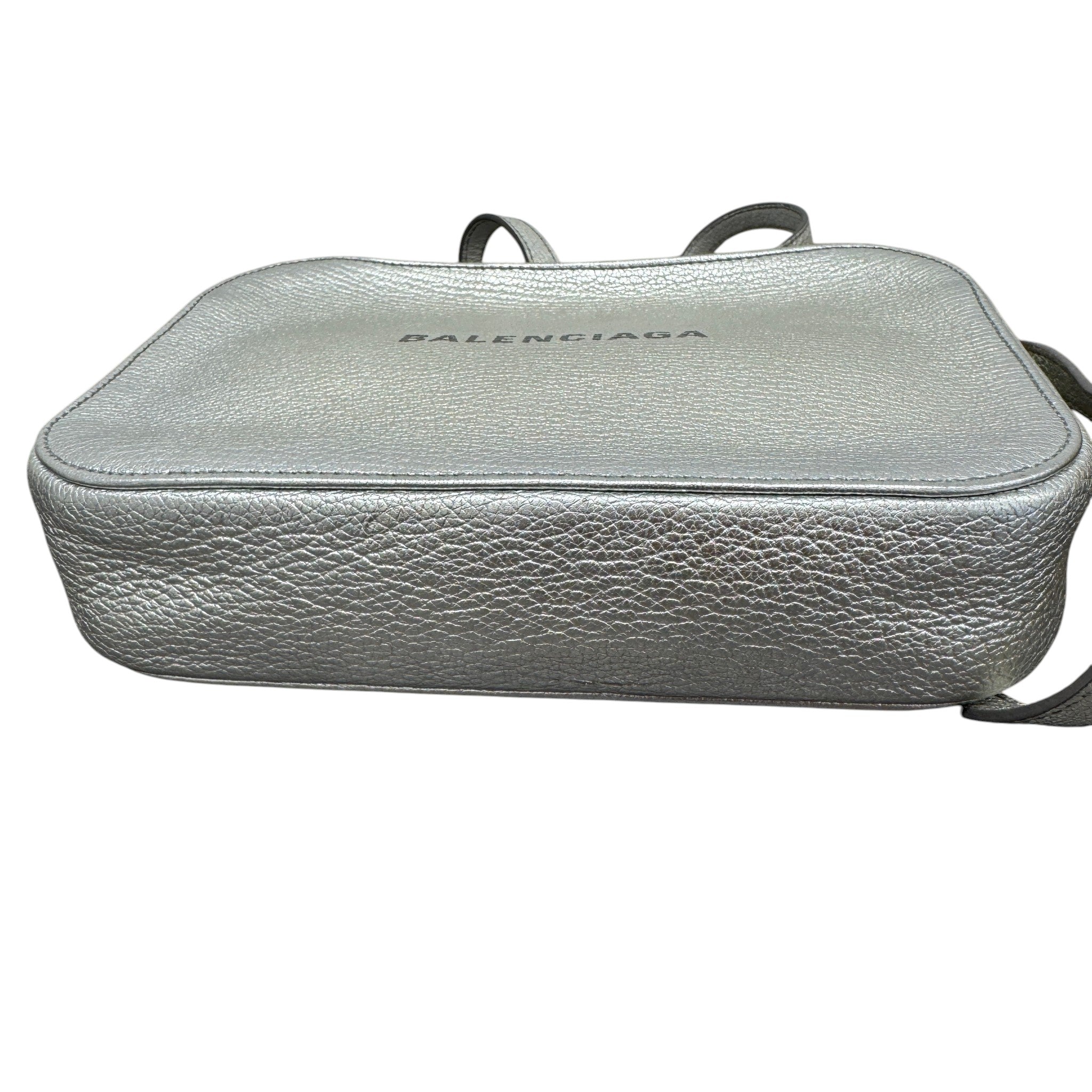 Women's Logo Print Camera Bag Silver