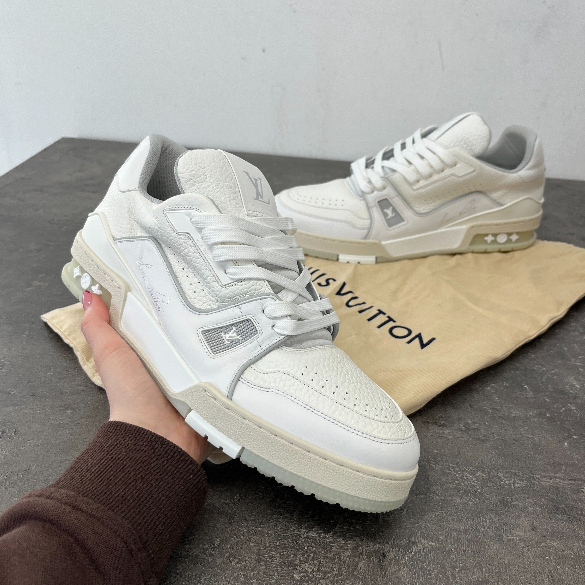 Men's Lv Low Trainers White Size EU 42 / UK 8