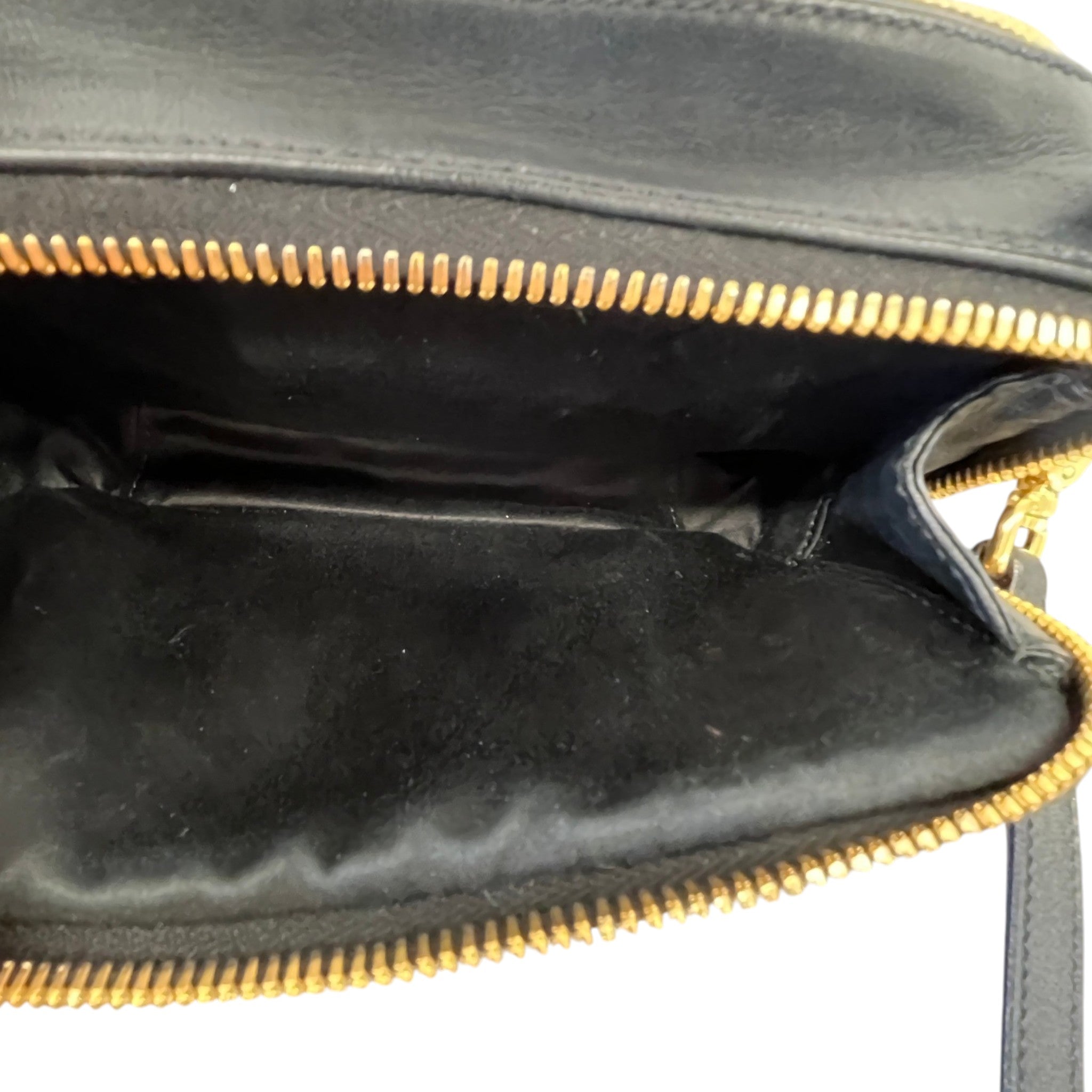 Women's Matelassé Handbag Black