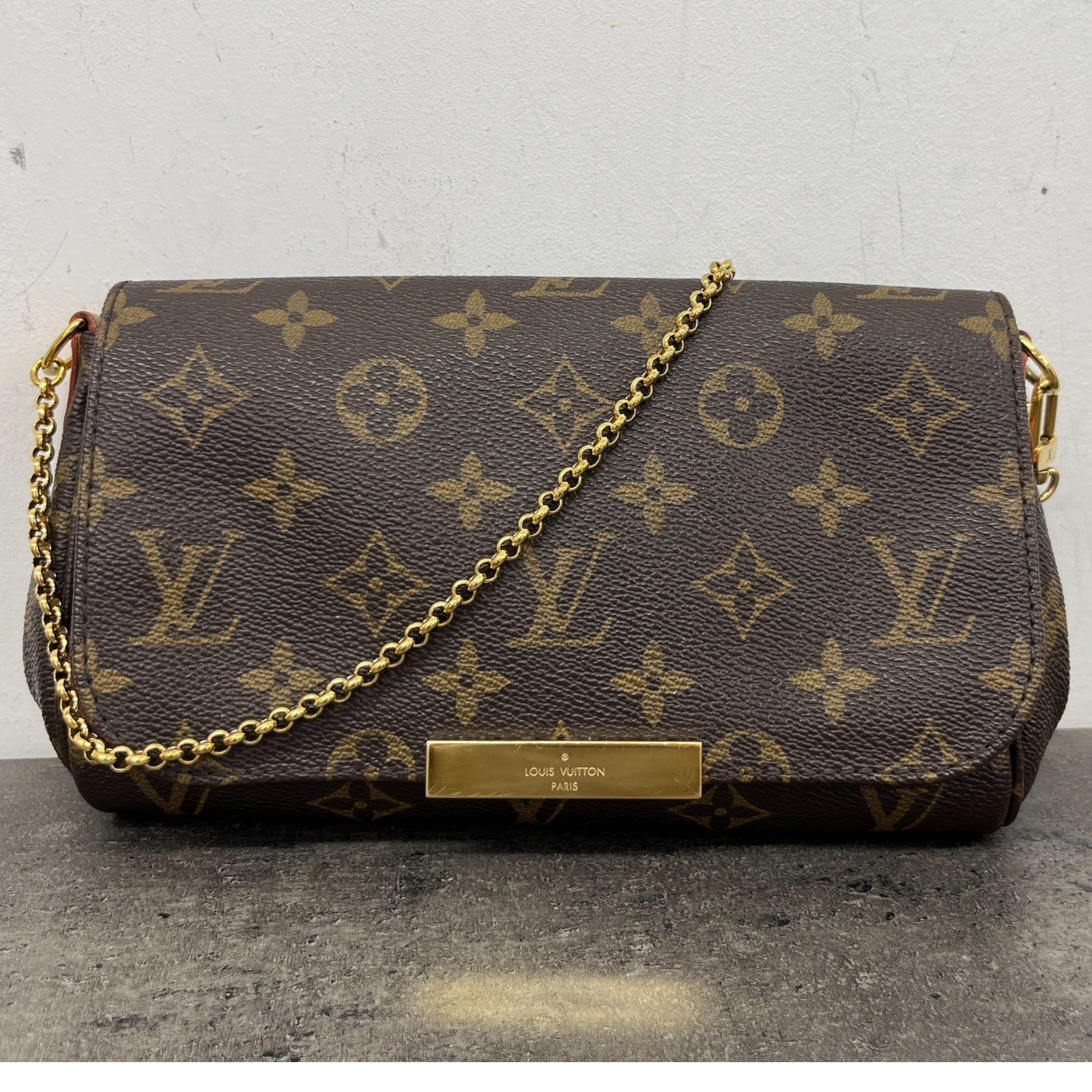 Women's Monogram Favourite Shoulder Bag Brown