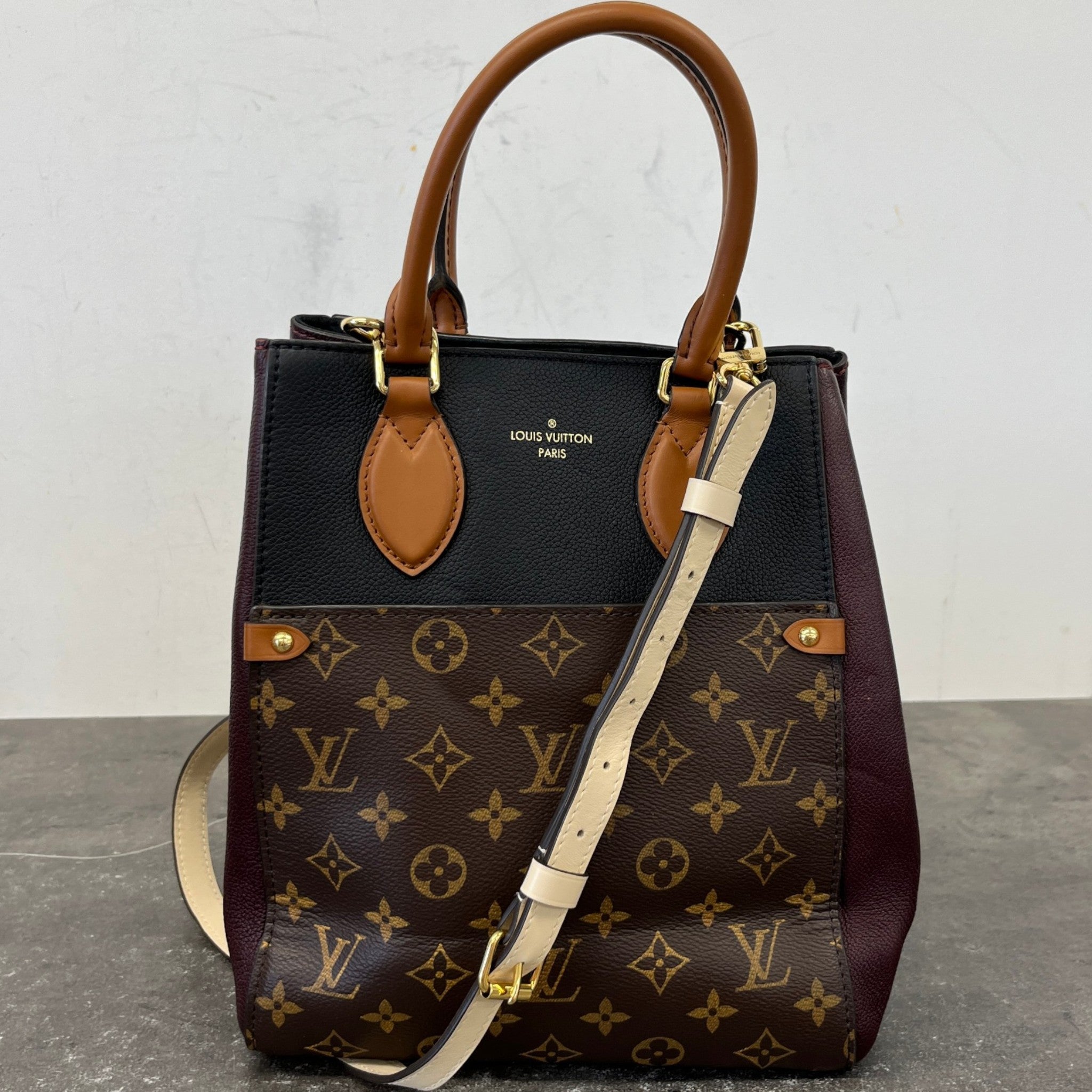 Women's Monogram Fold Tote Mm Bag Brown