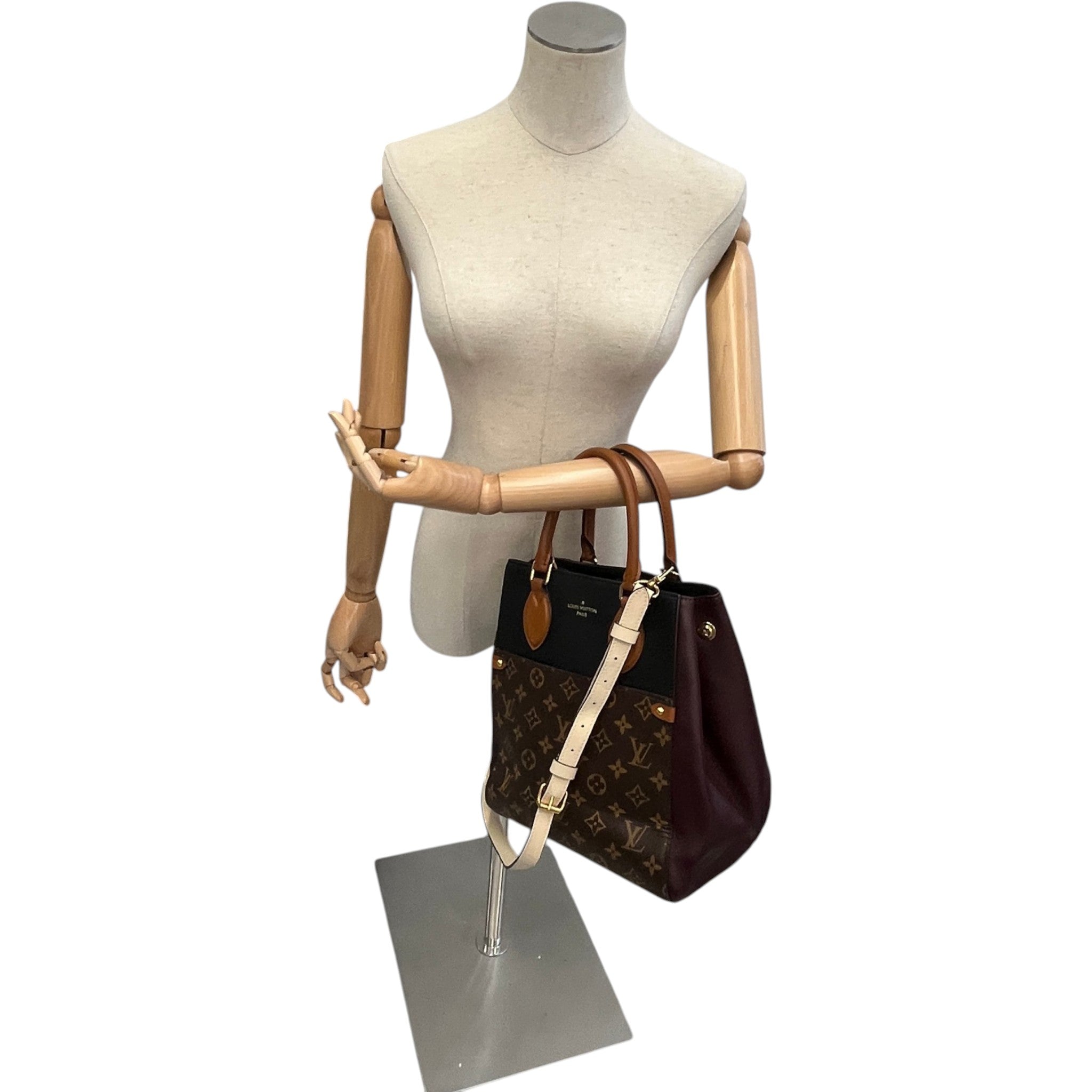 Women's Monogram Fold Tote Mm Bag Brown